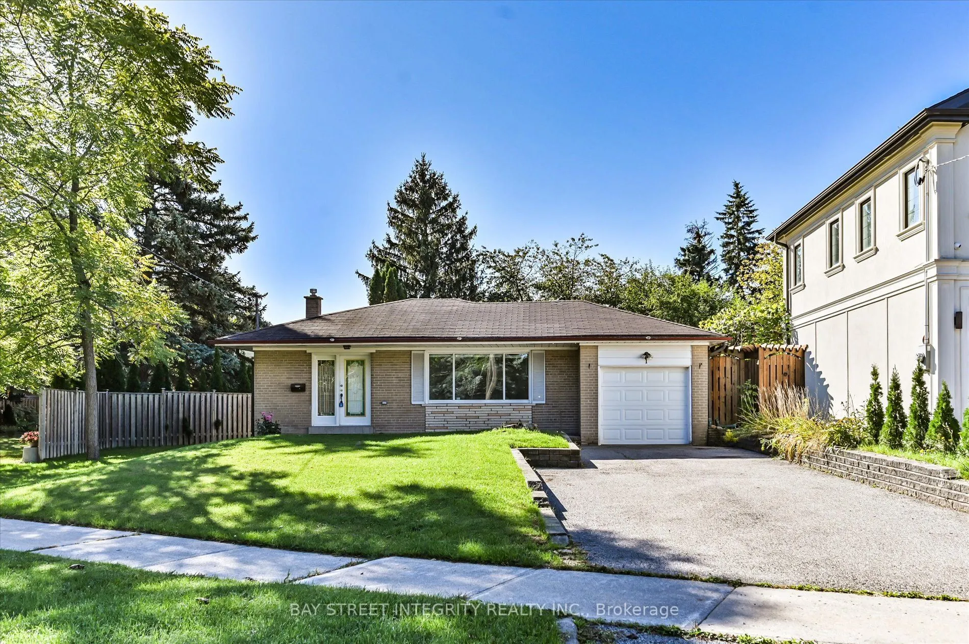 1 Caines Avenue