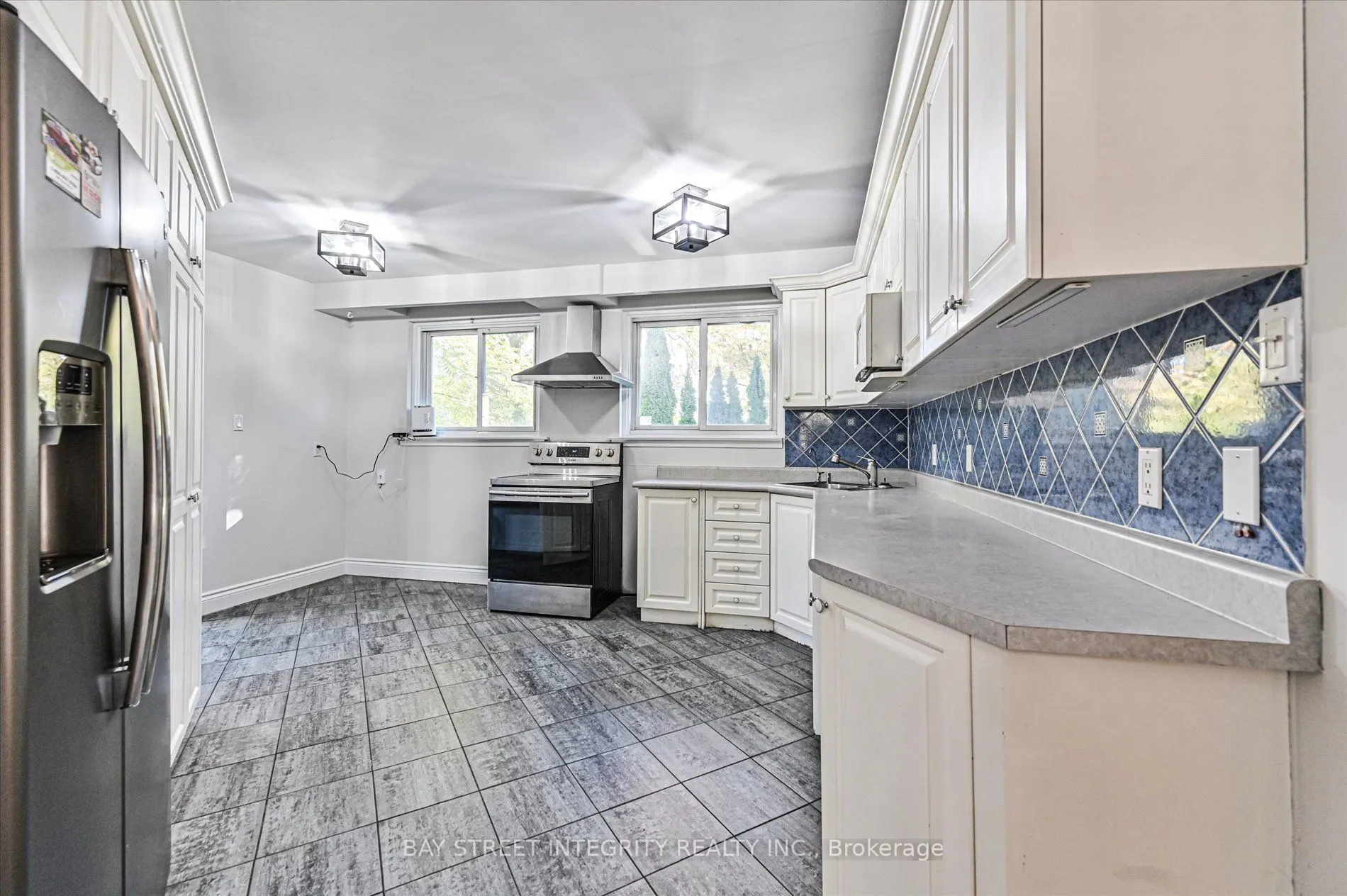 1 Caines Avenue