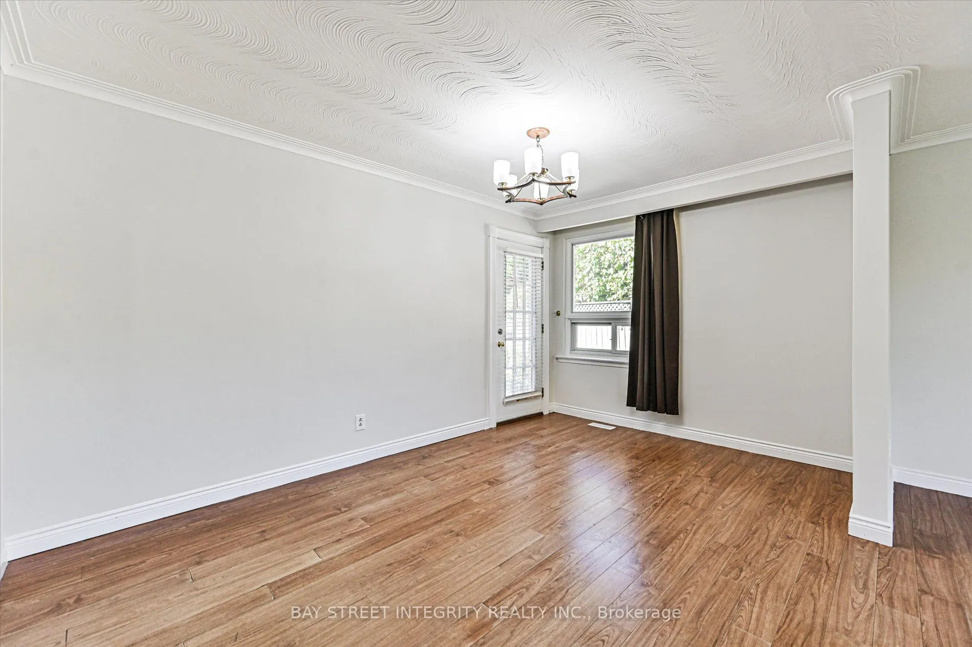 1 Caines Avenue