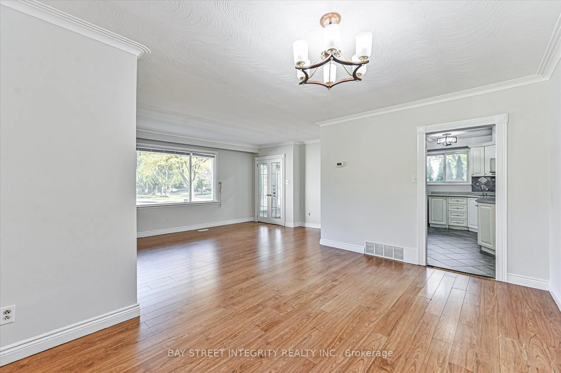 1 Caines Avenue