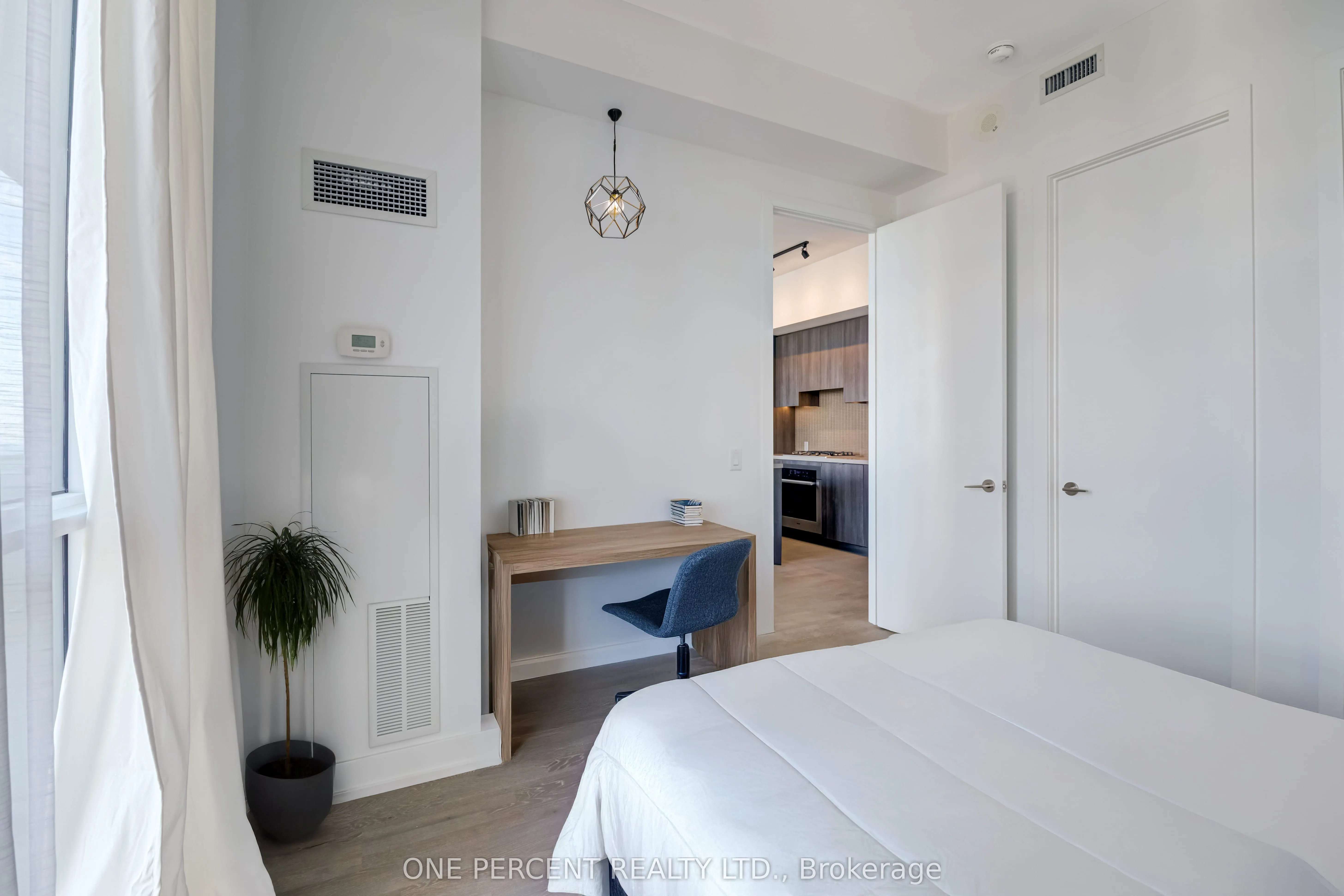 7 Grenville Street, #6108