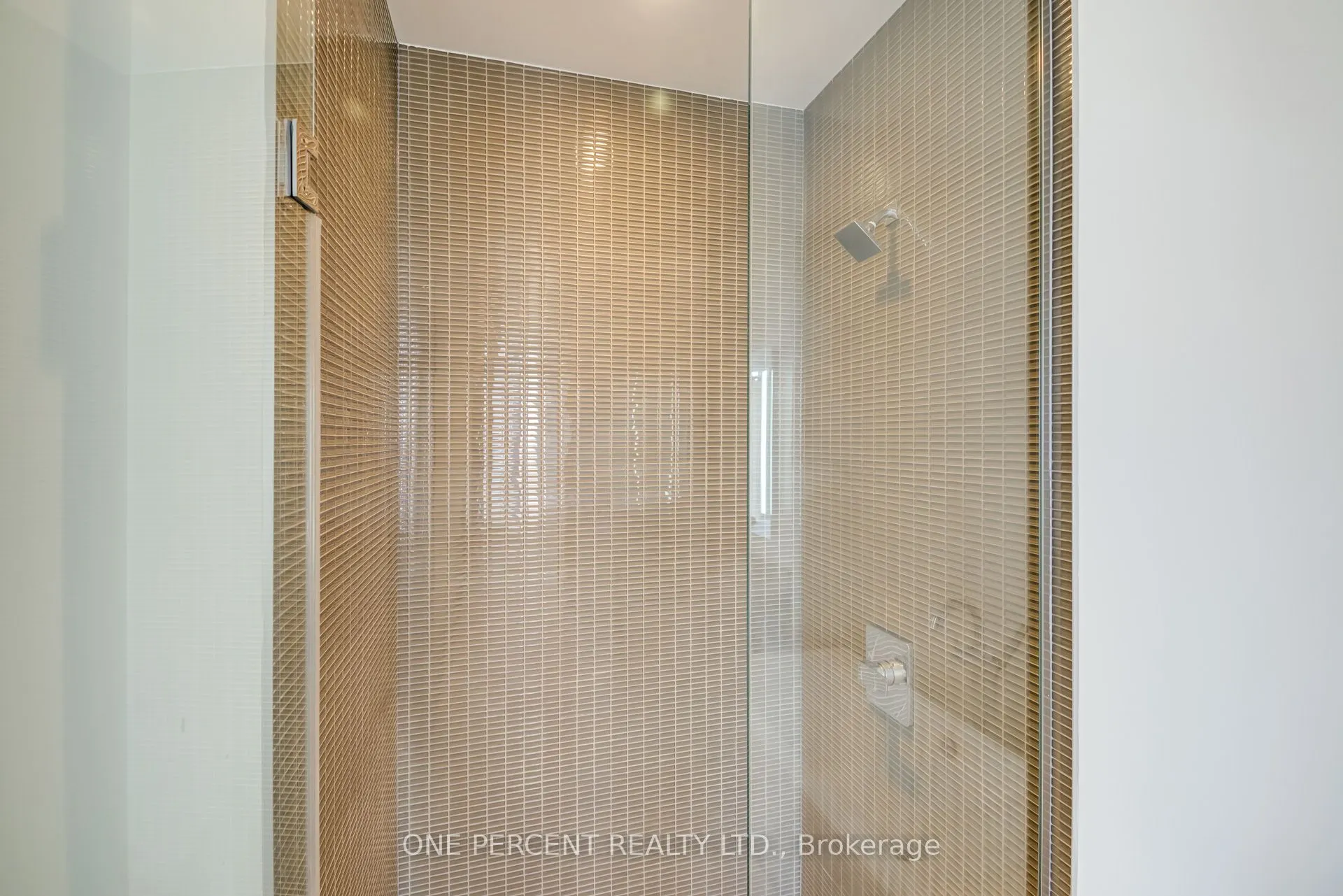 7 Grenville Street, #6108
