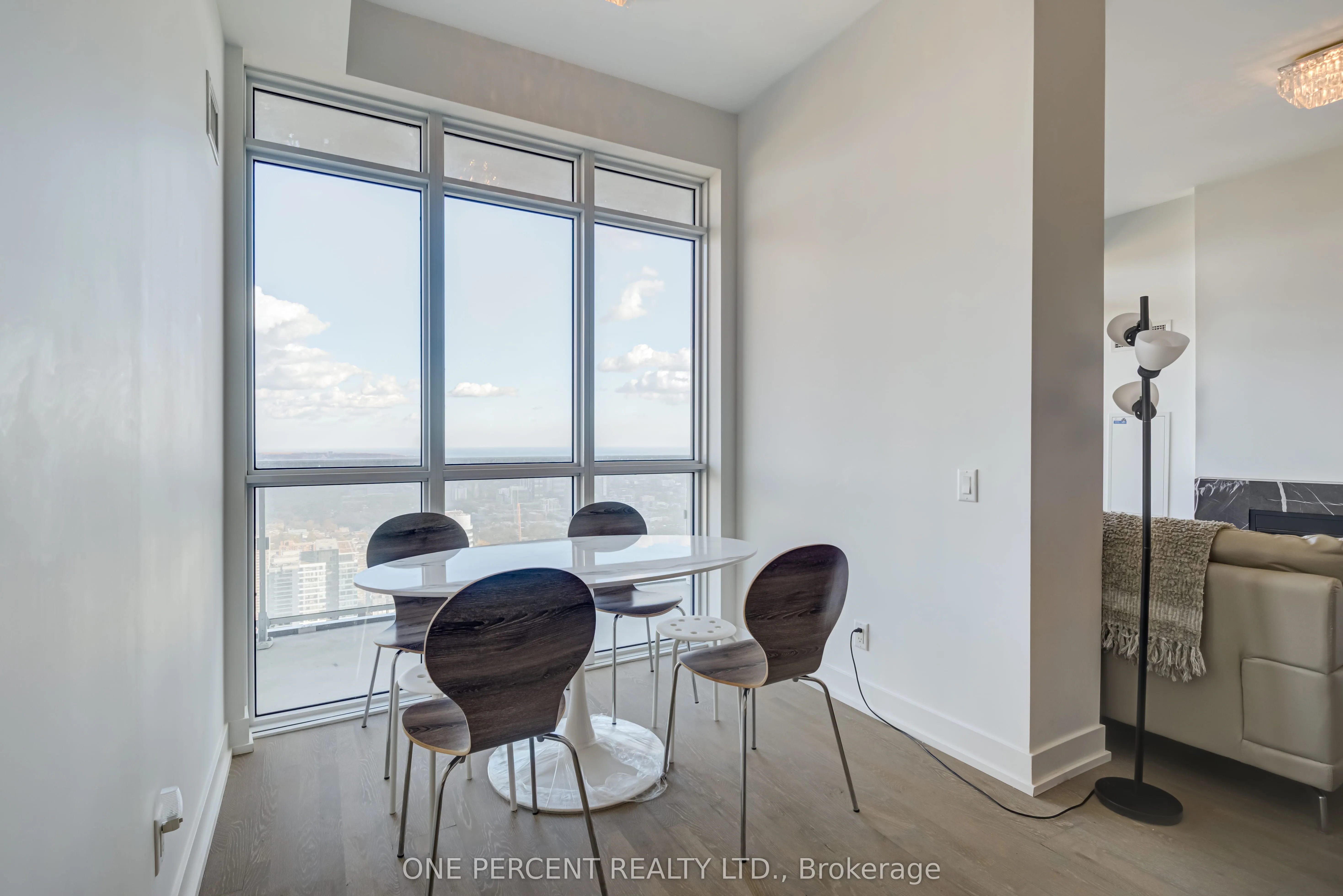 7 Grenville Street, #6108