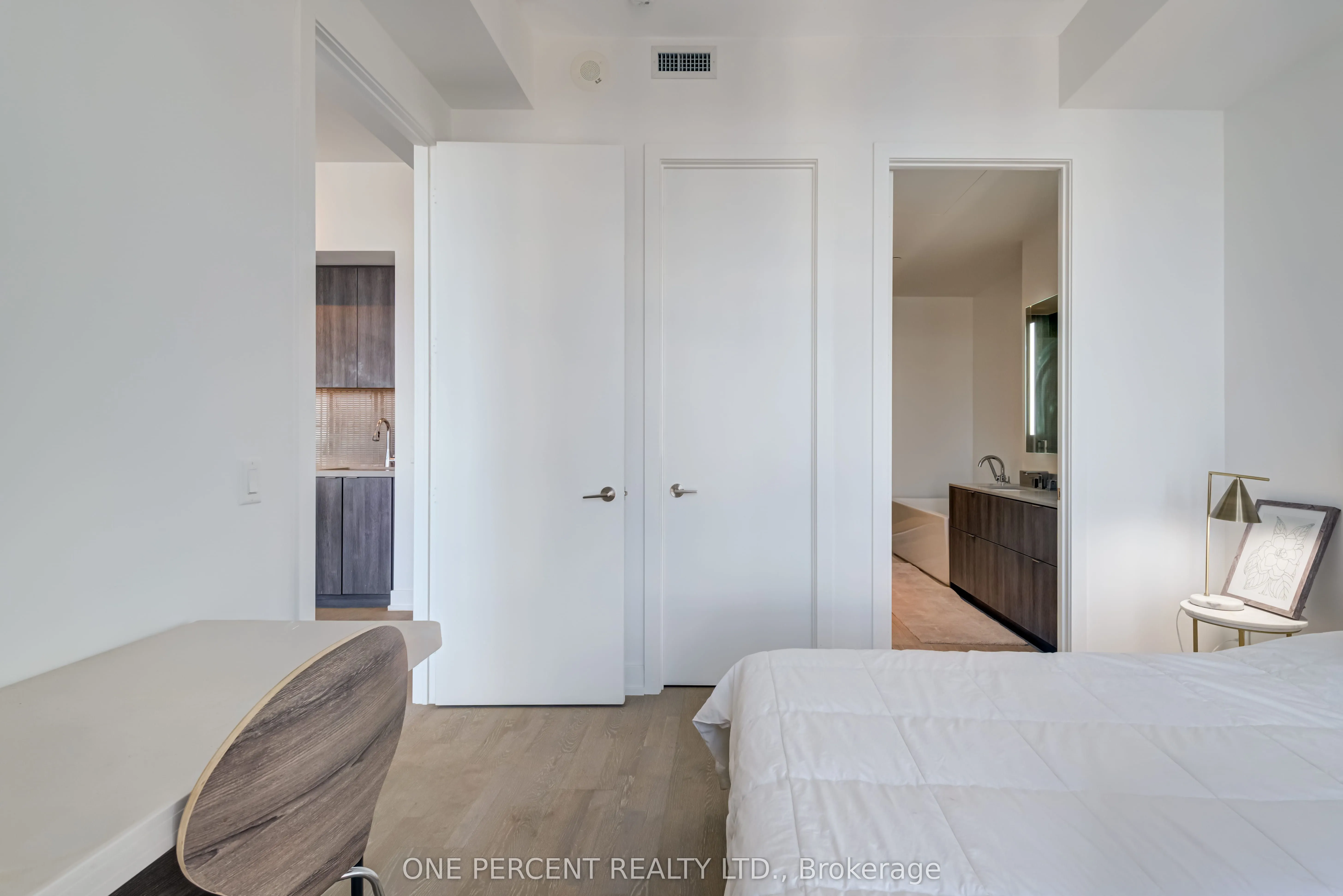 7 Grenville Street, #6108