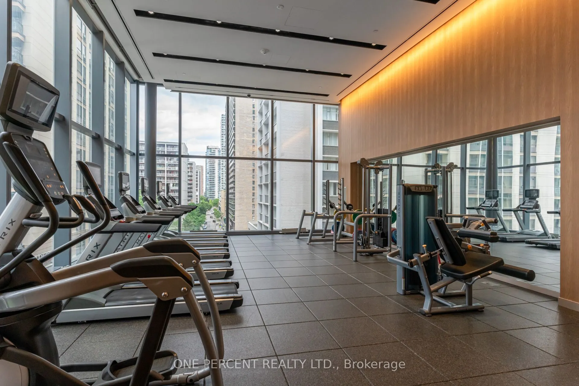 7 Grenville Street, #6108