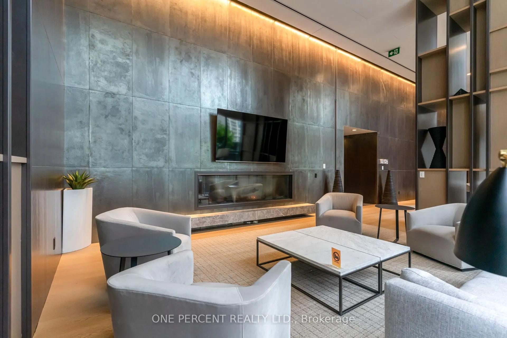 7 Grenville Street, #6108