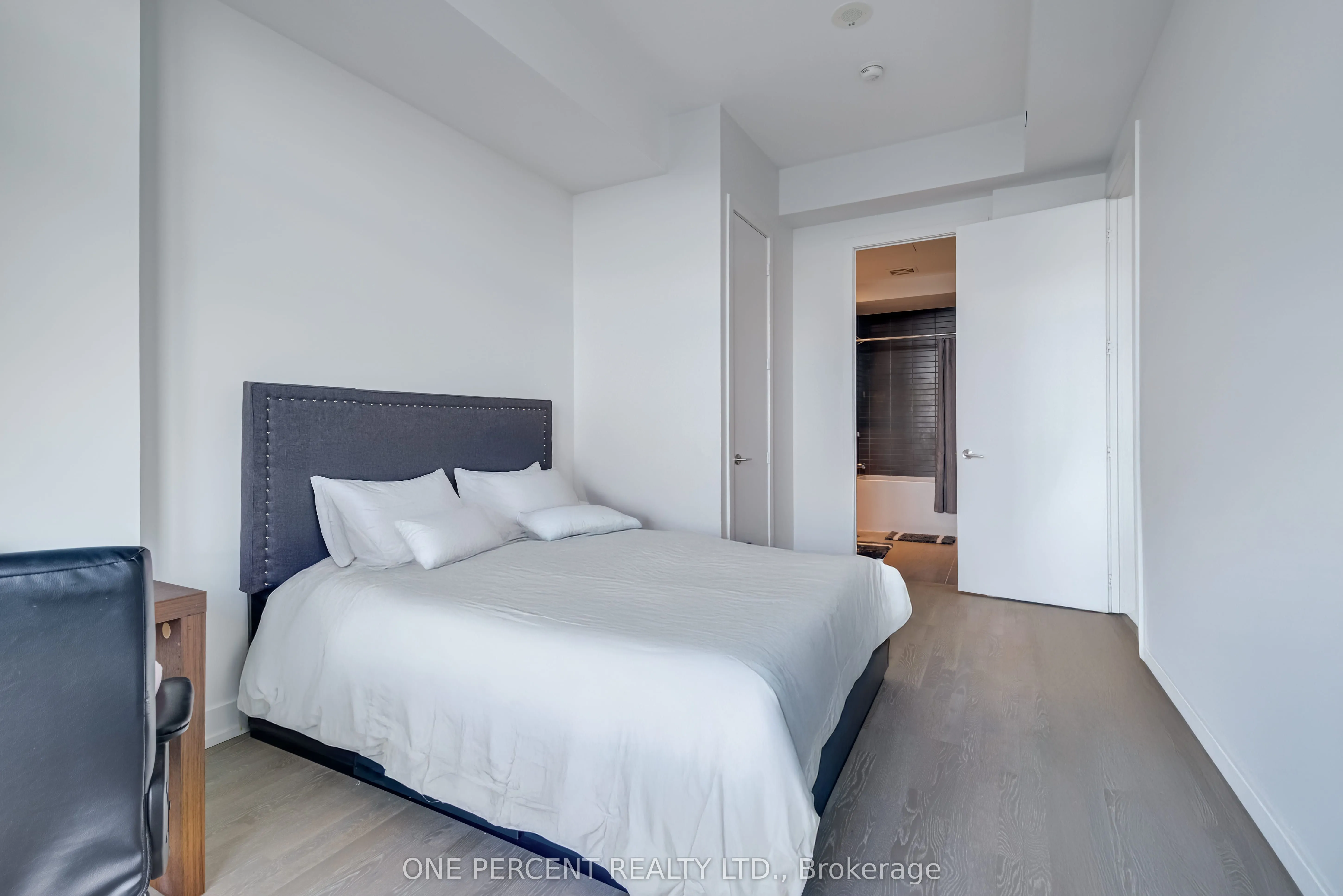 7 Grenville Street, #6108
