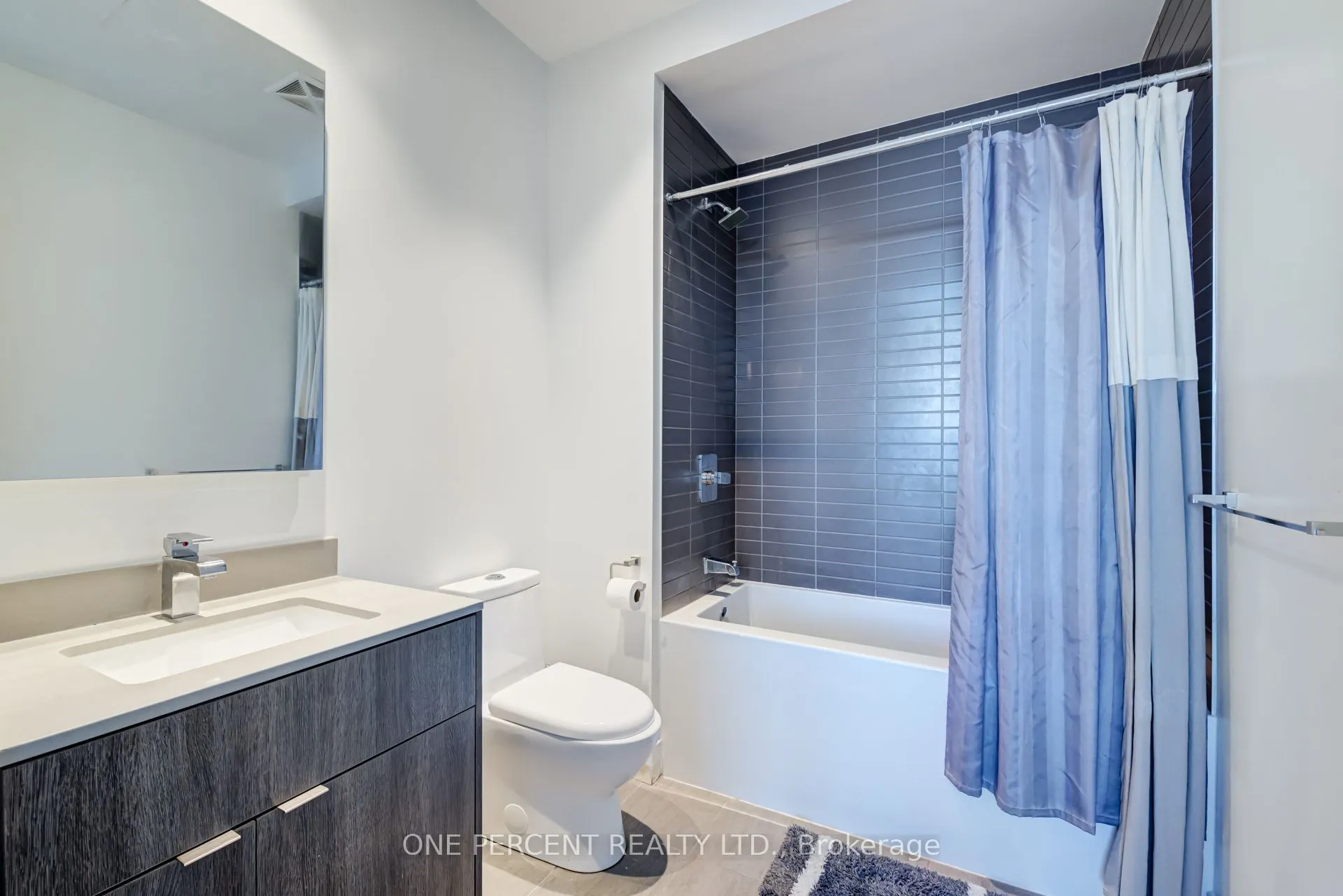 7 Grenville Street, #6108