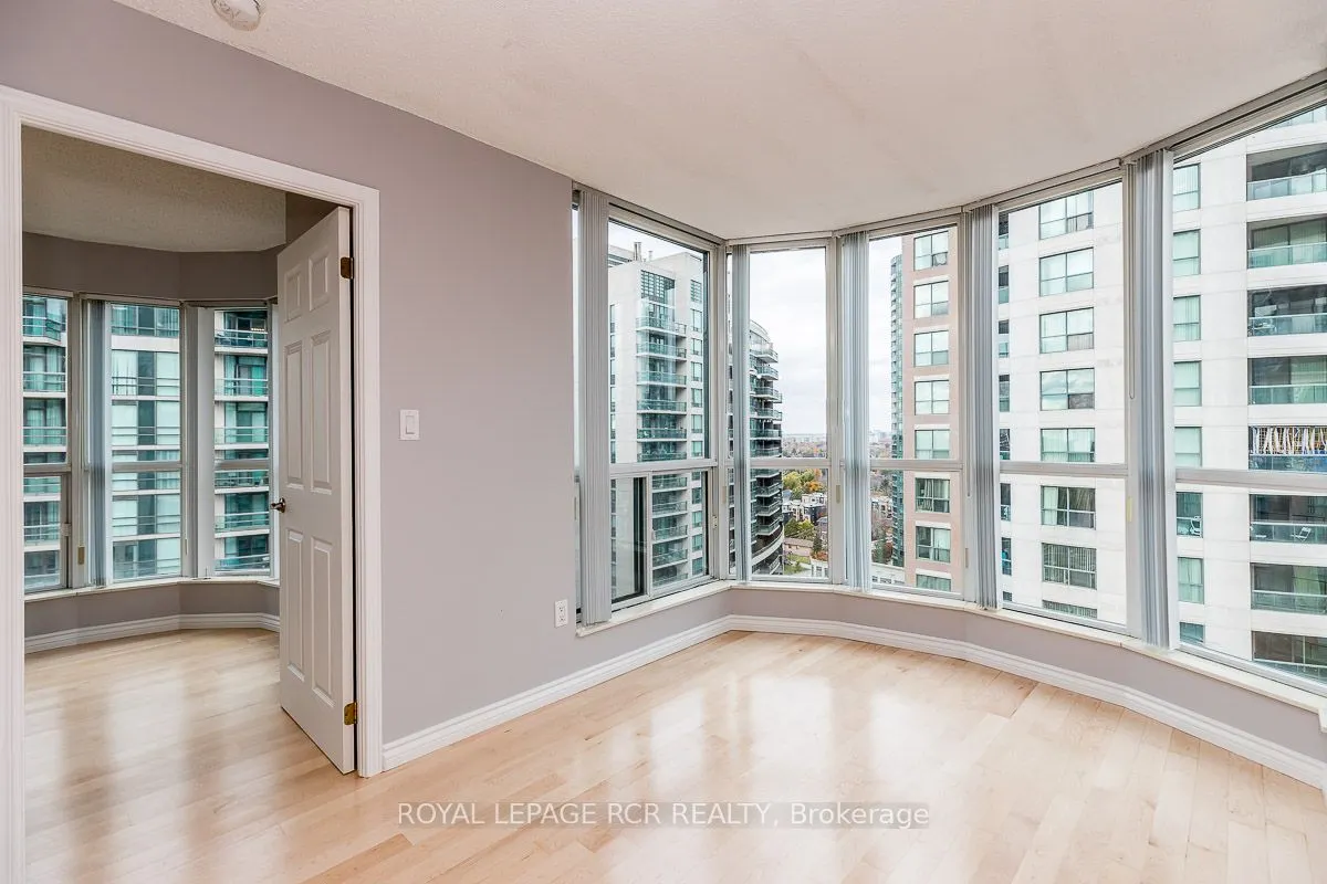 23 Lorraine Drive, #2012