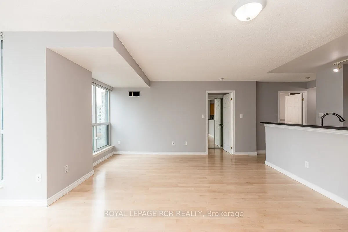 23 Lorraine Drive, #2012