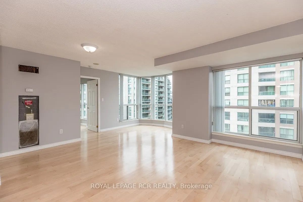 23 Lorraine Drive, #2012