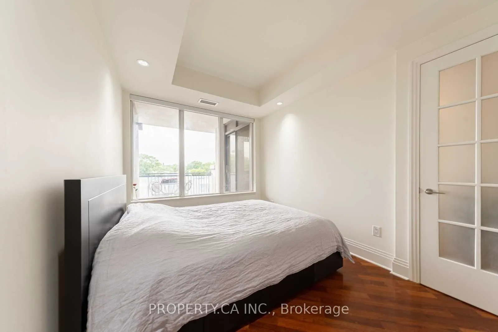 99 Avenue Road, #505