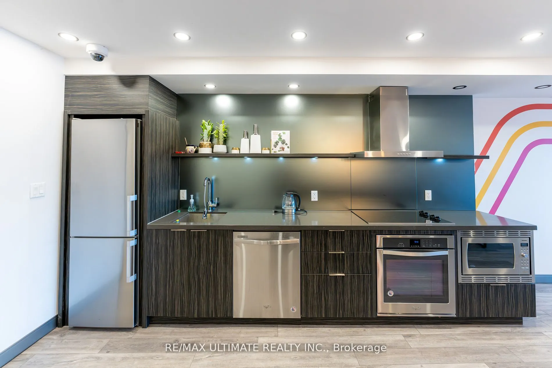 109 Ossington Avenue, #204