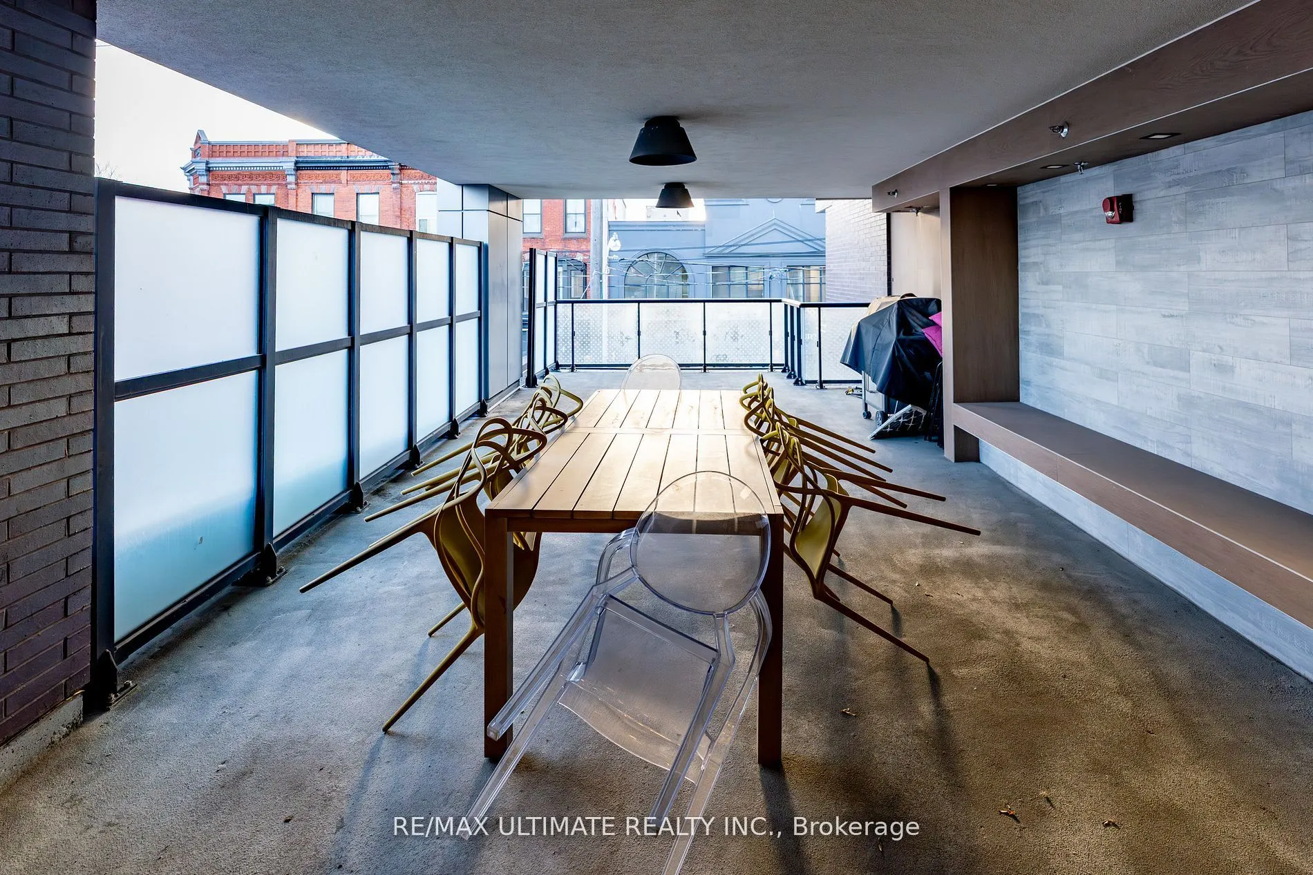 109 Ossington Avenue, #204