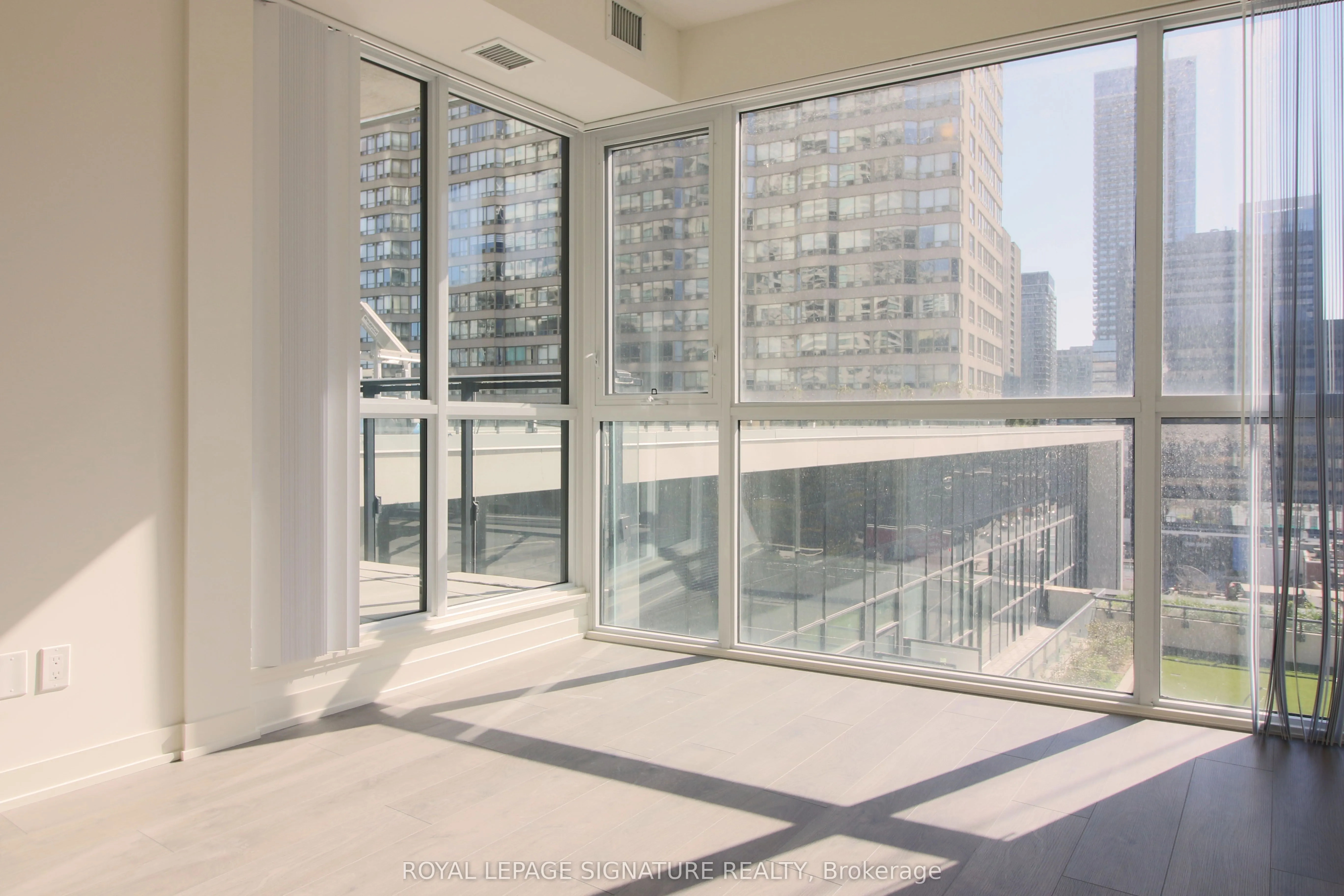 4955 Yonge Street