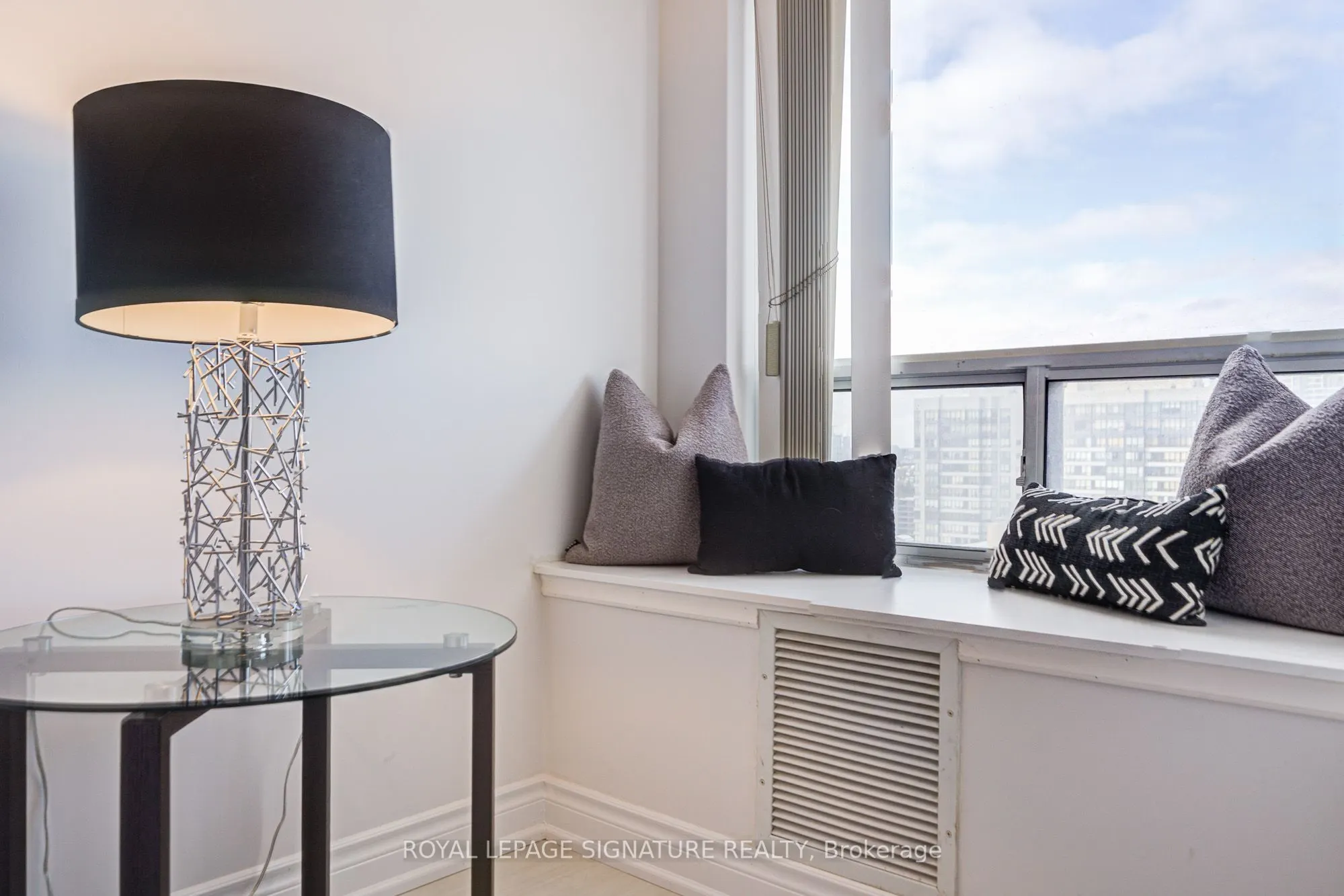 35 Finch Avenue E, #2503