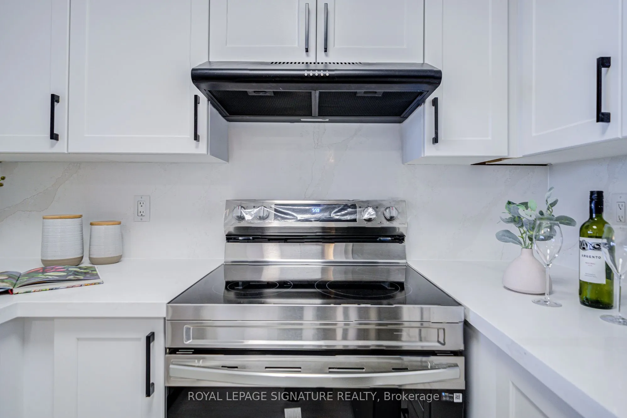 35 Finch Avenue E, #2503
