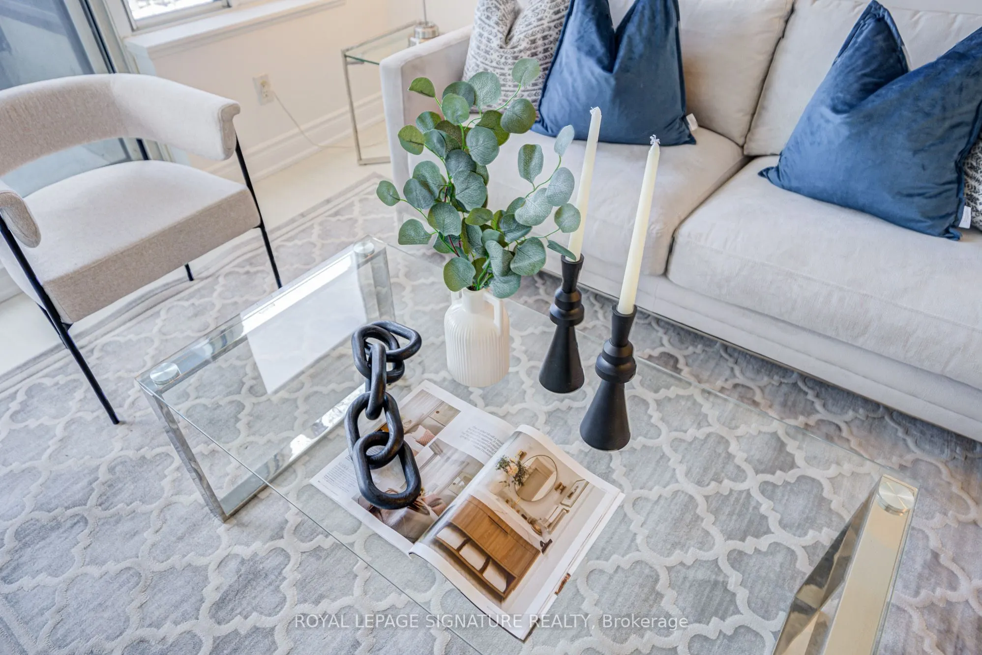 35 Finch Avenue E, #2503