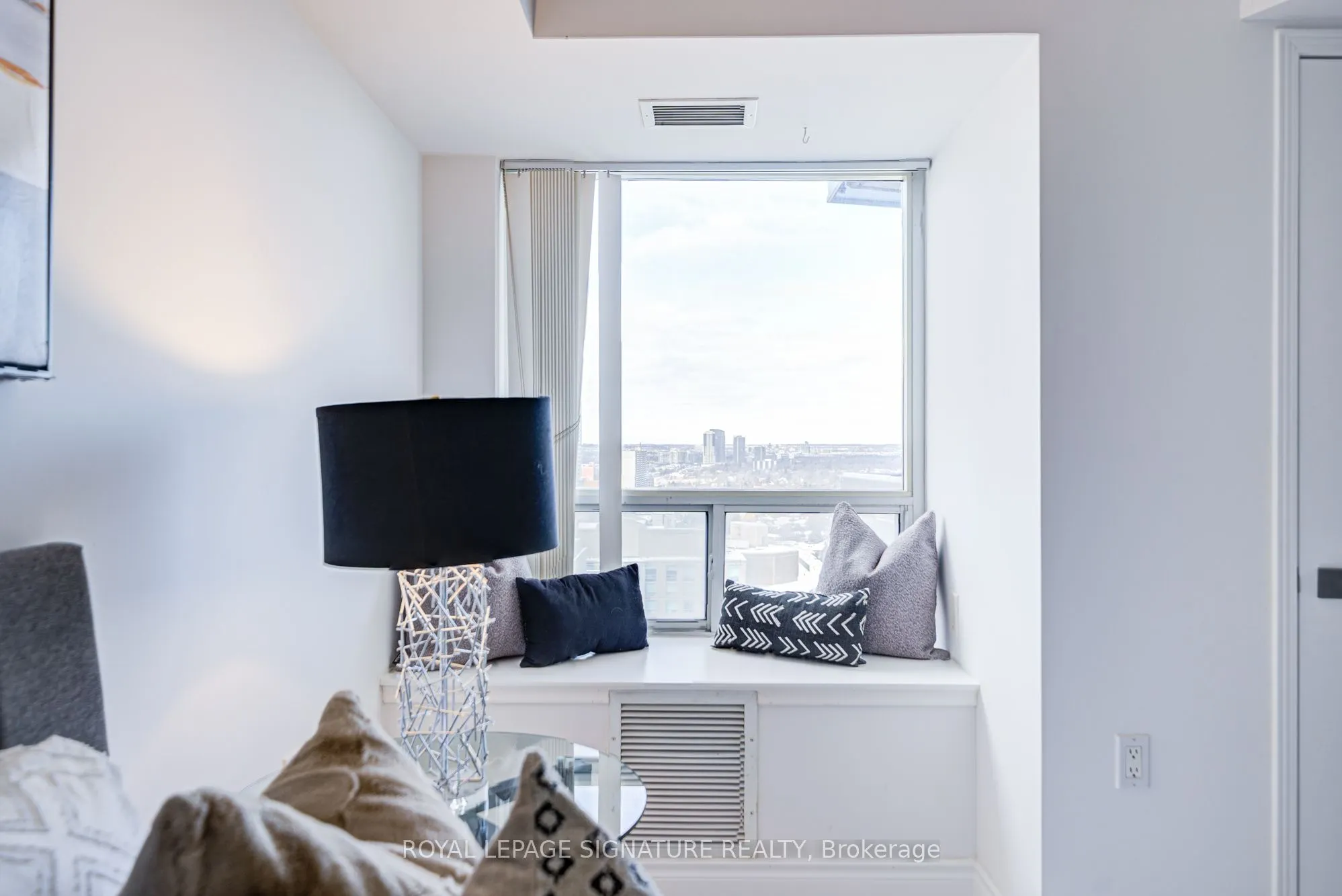 35 Finch Avenue E, #2503
