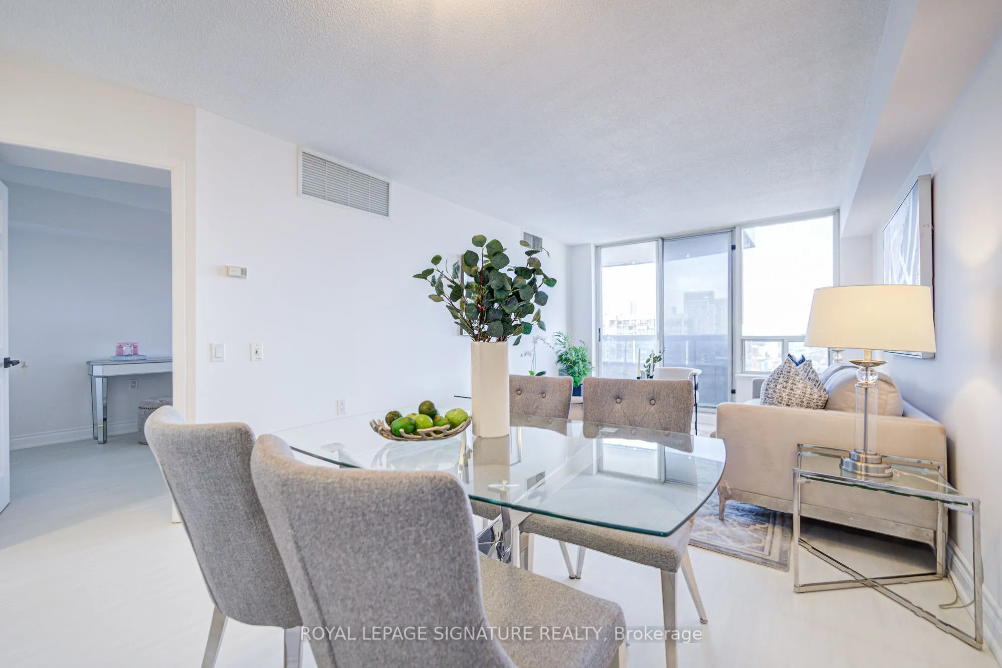 35 Finch Avenue E, #2503