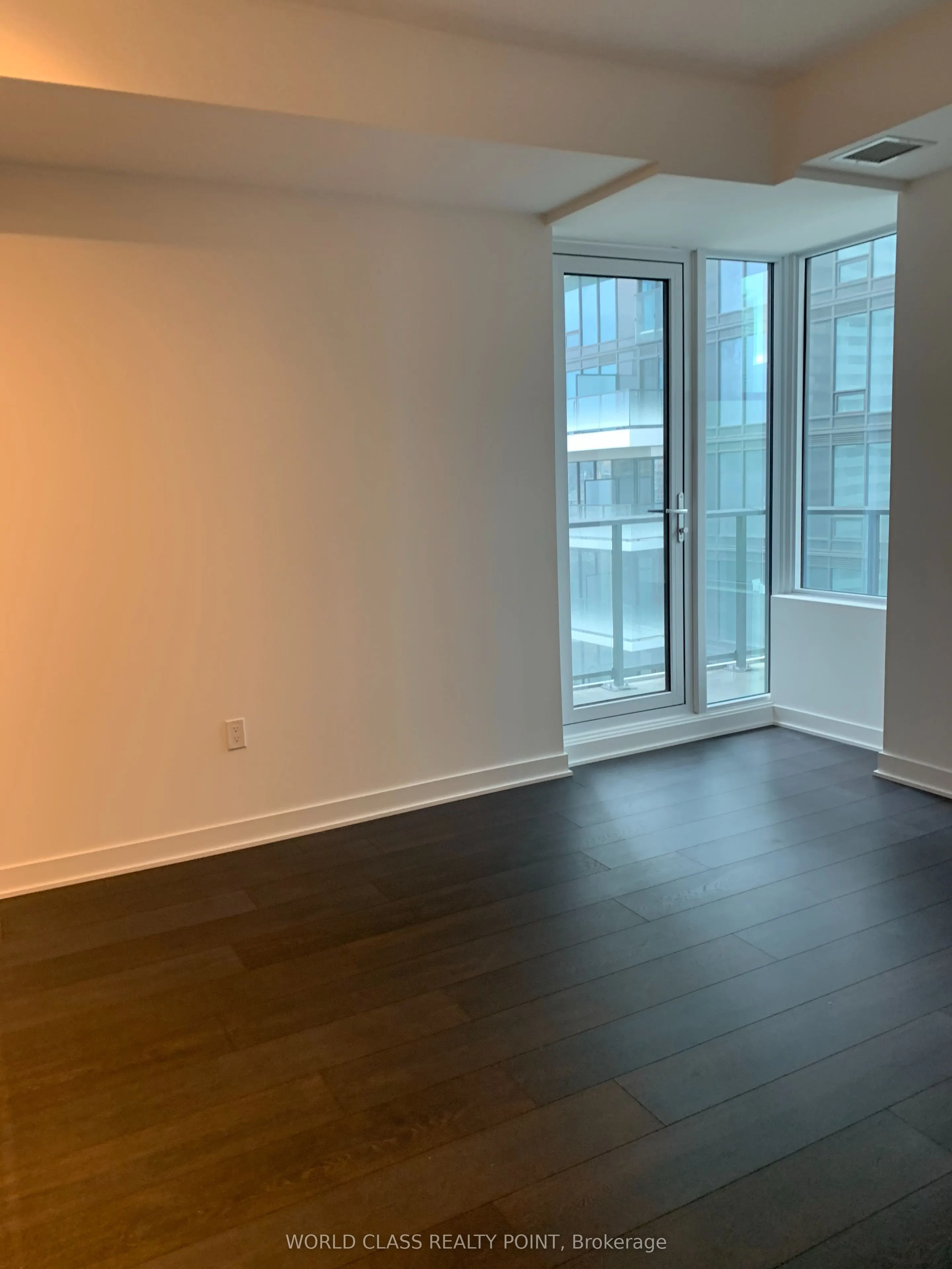 115 Blue Jays Way, #1912