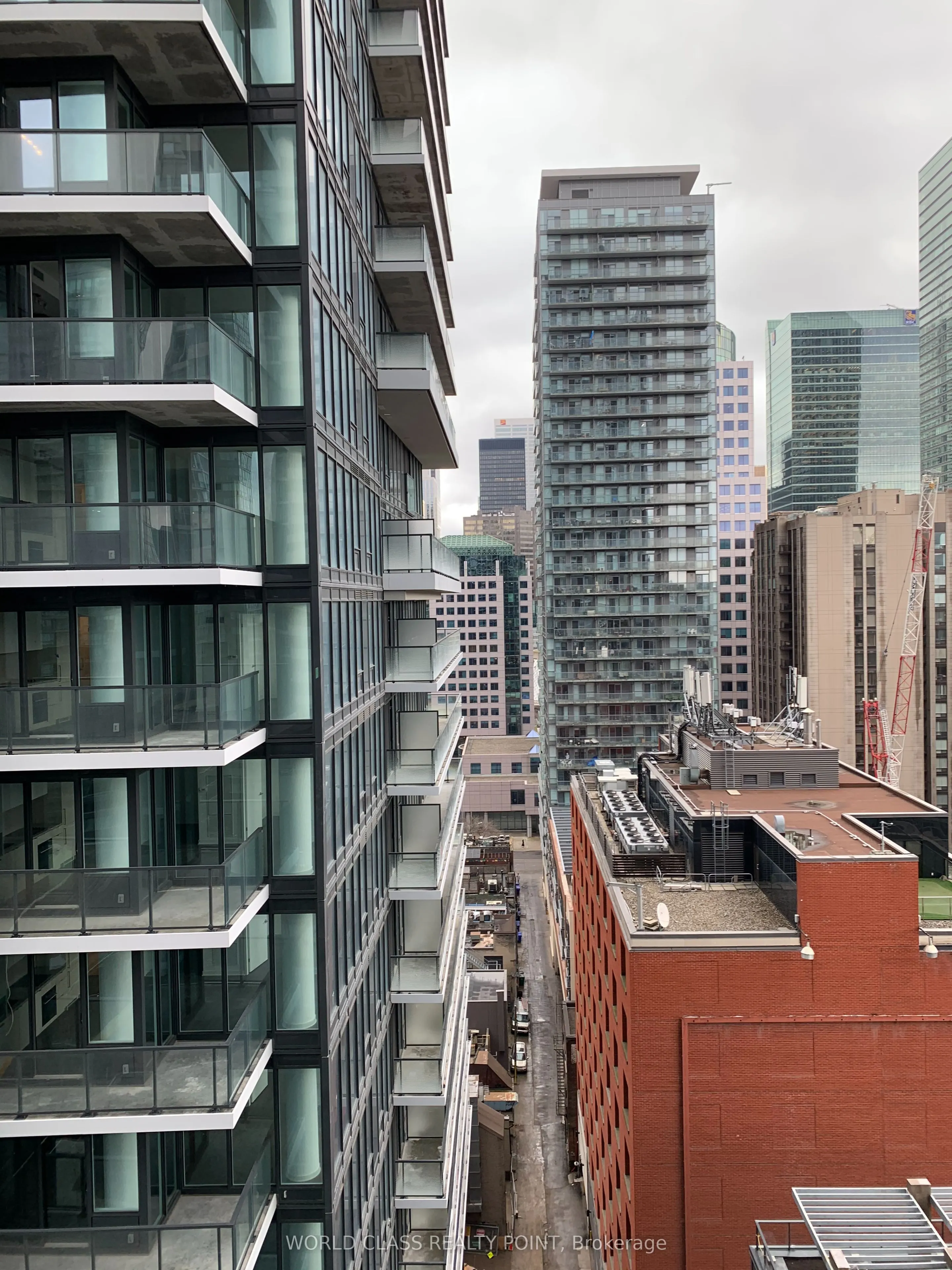 115 Blue Jays Way, #1912