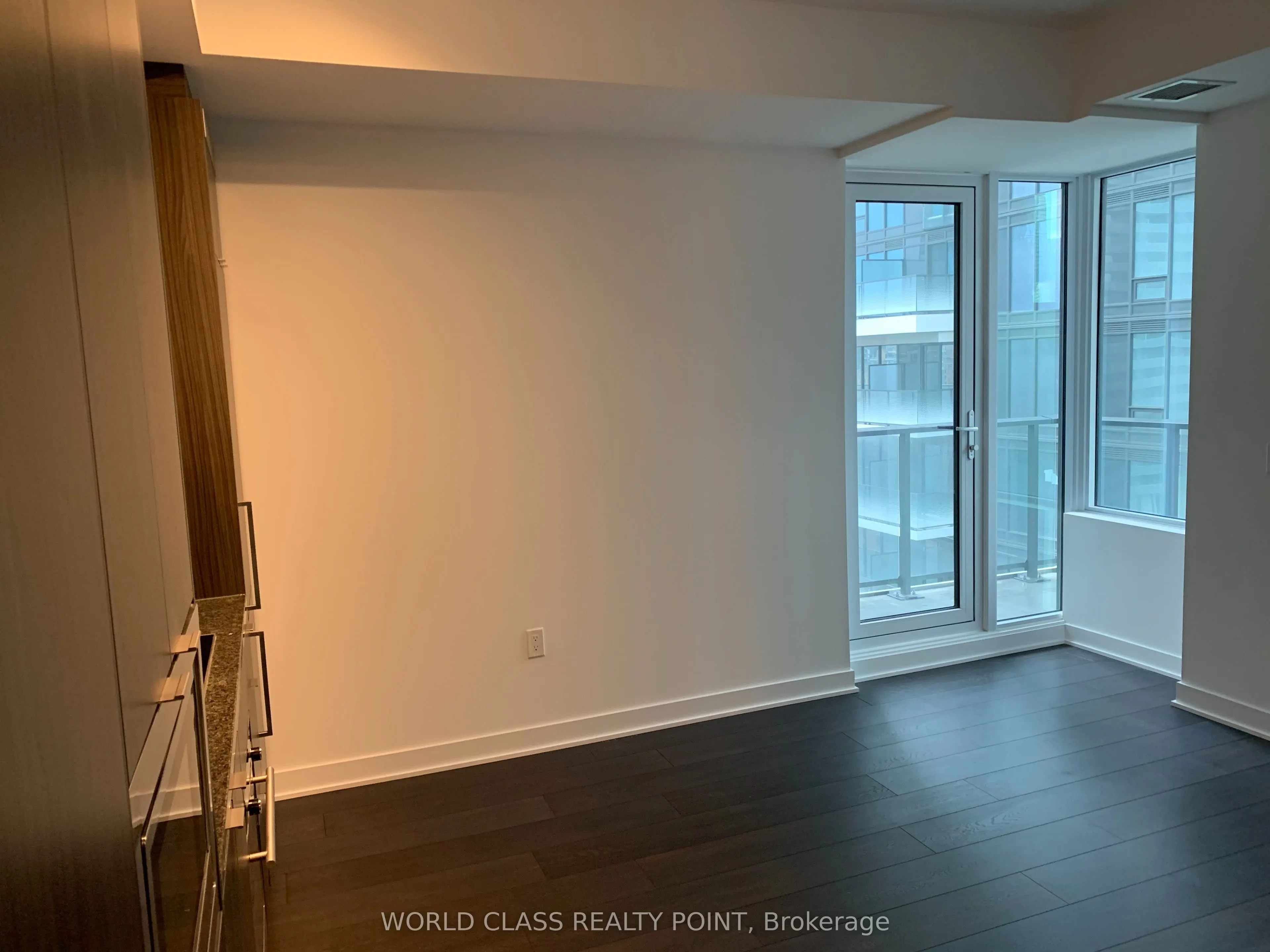 115 Blue Jays Way, #1912