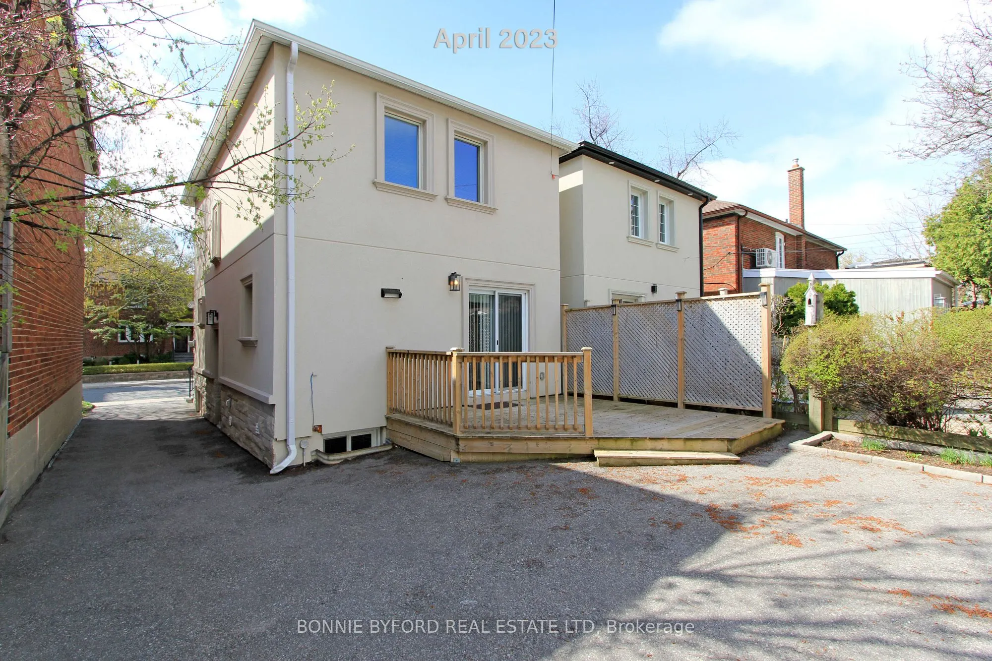 558 Davisville Avenue
