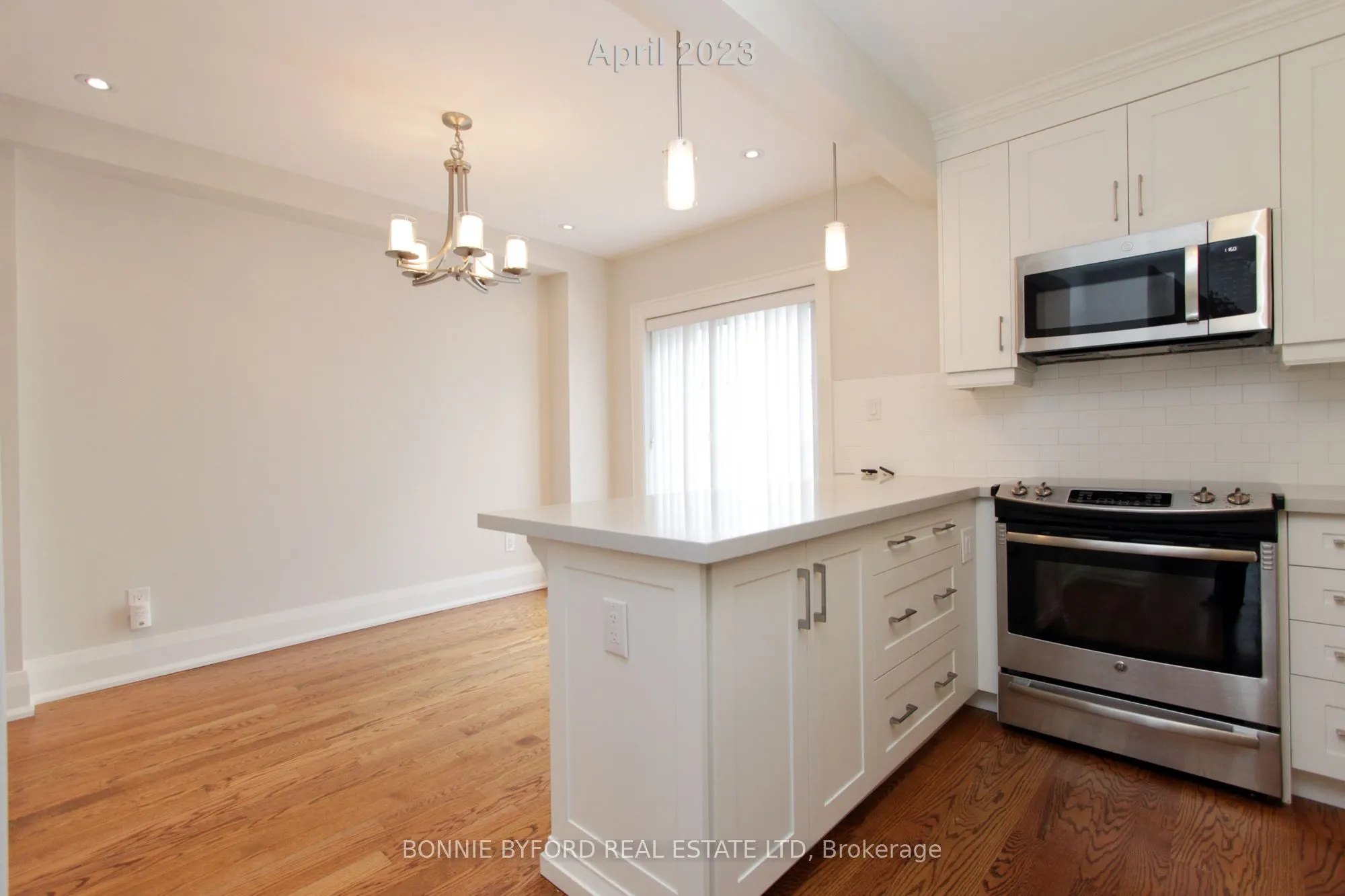 558 Davisville Avenue