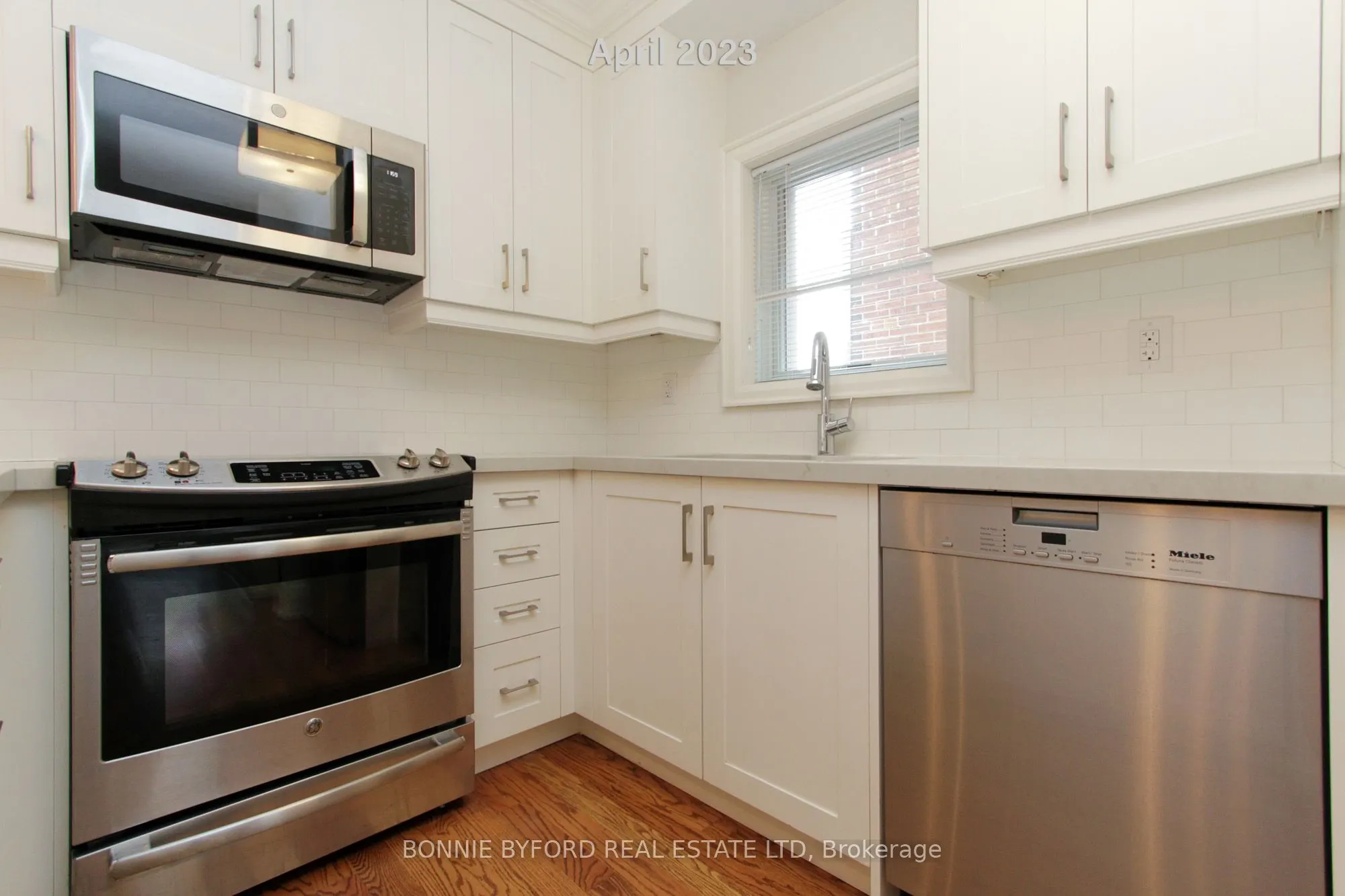 558 Davisville Avenue