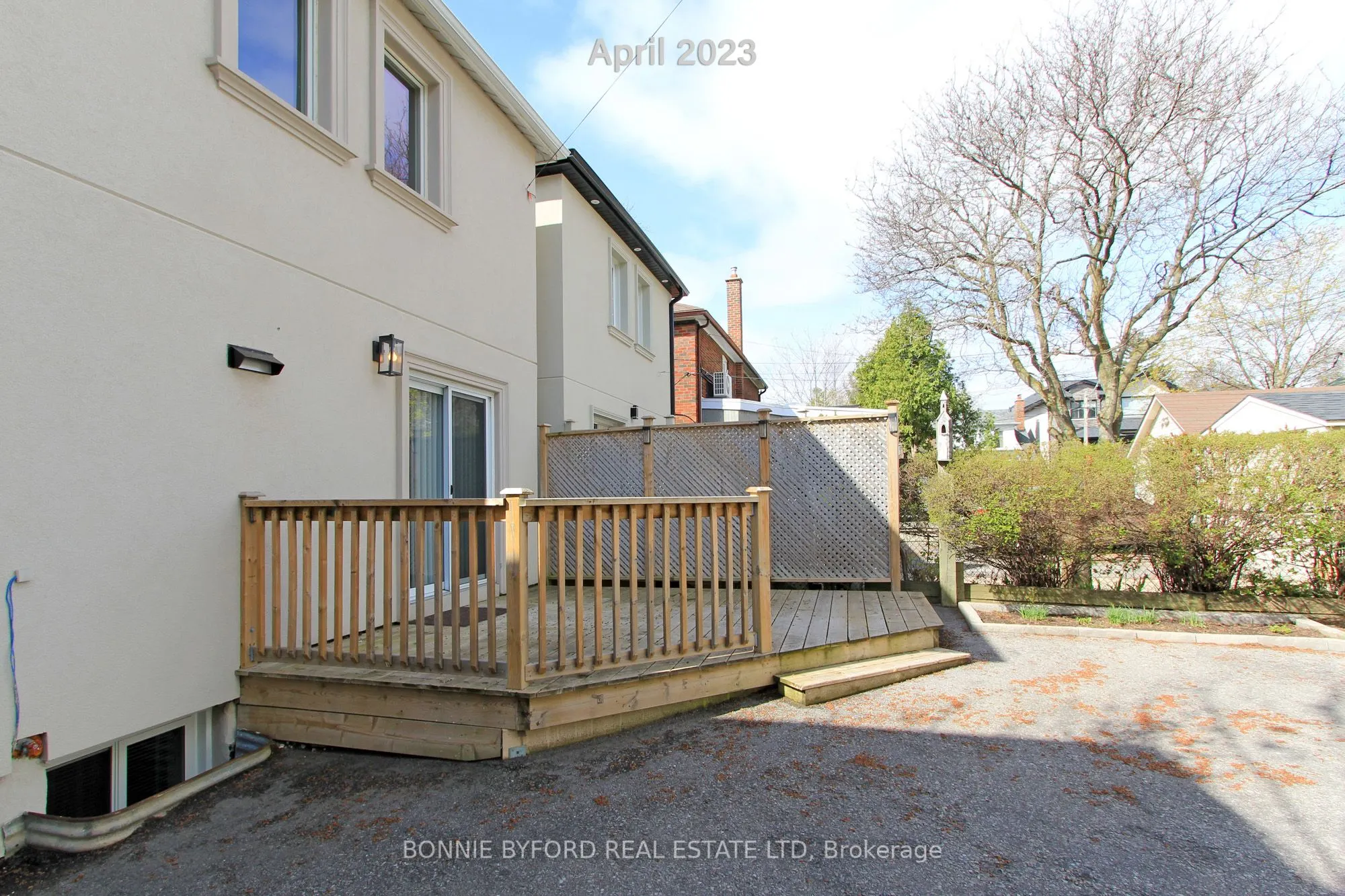558 Davisville Avenue