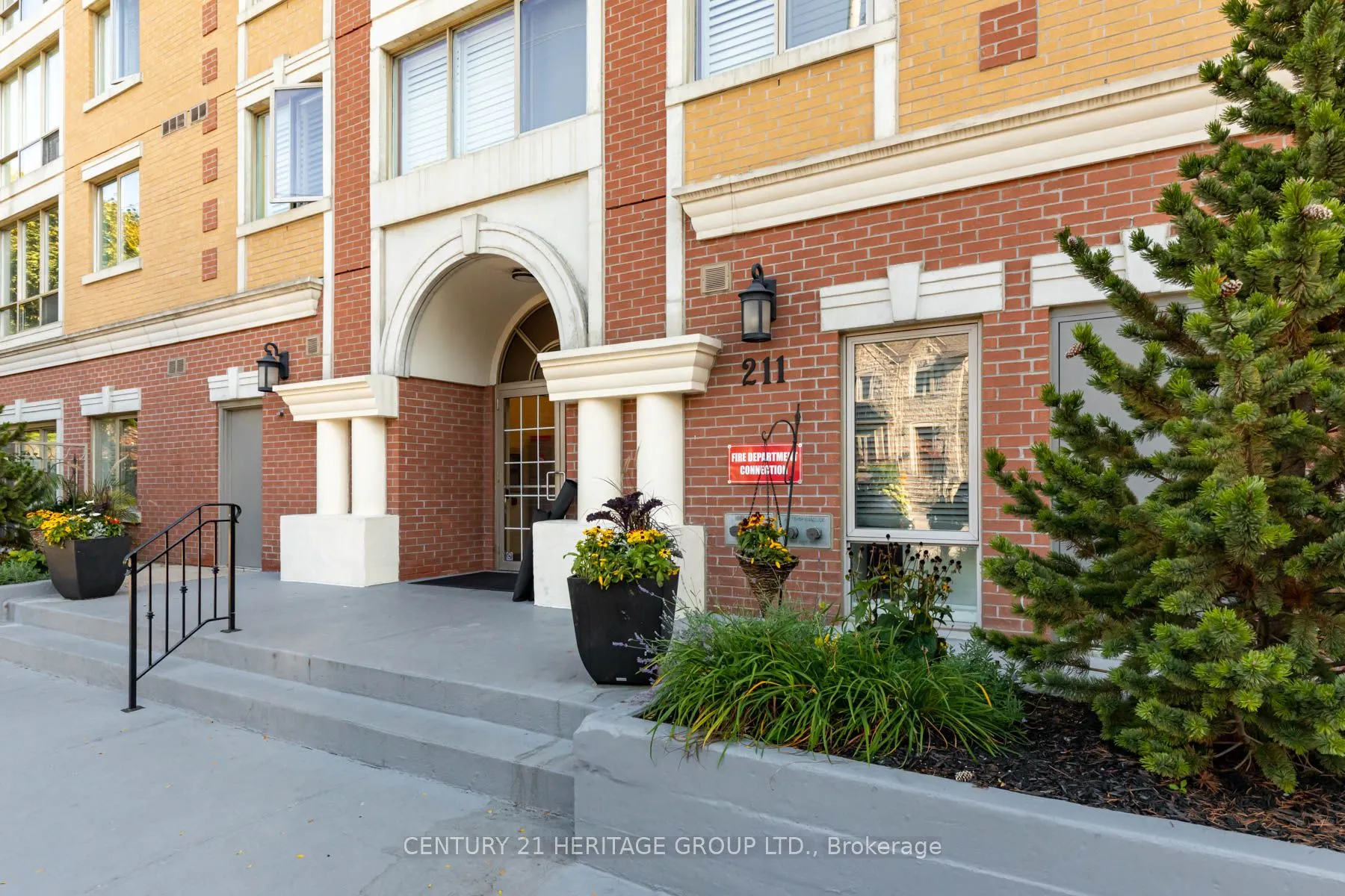 211 Randolph Road, #303
