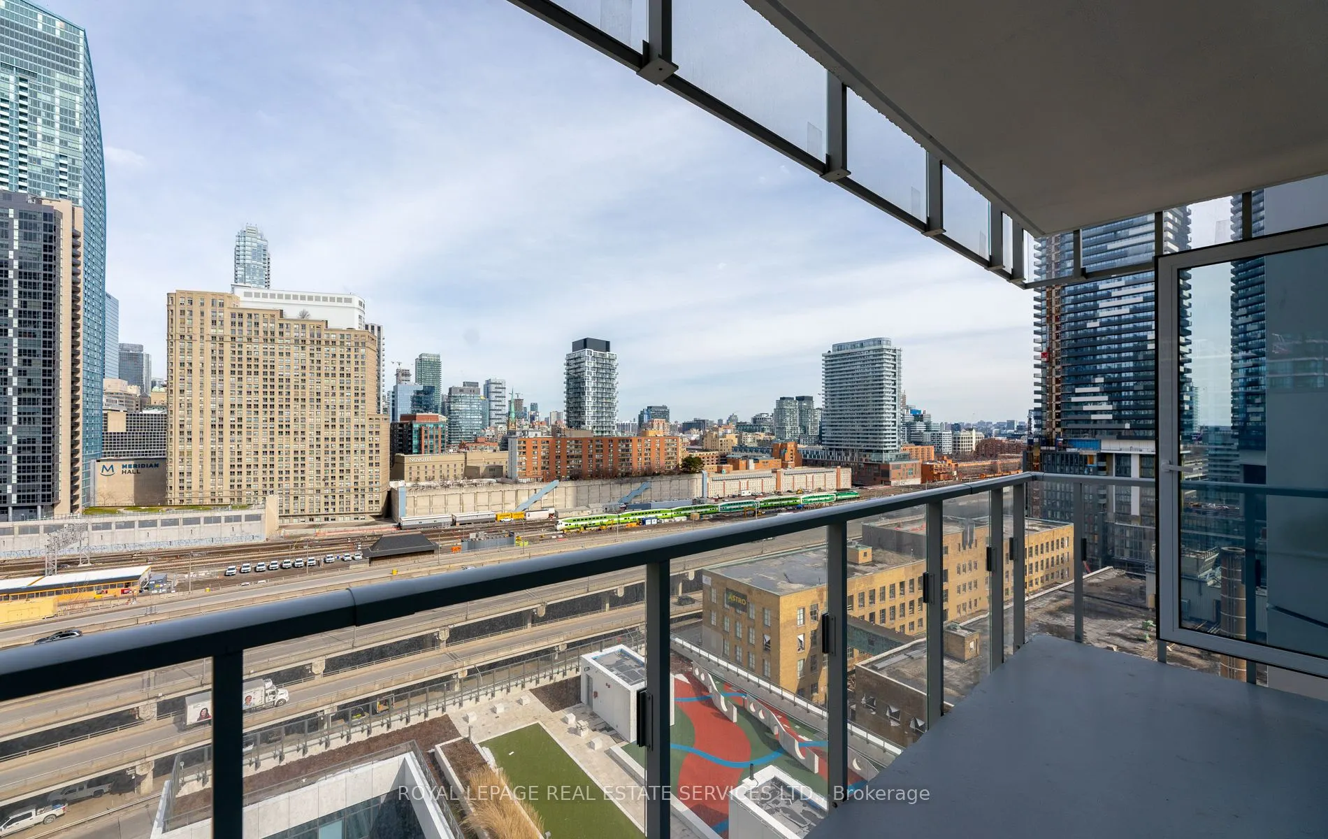 28 Freedland Street, #1307