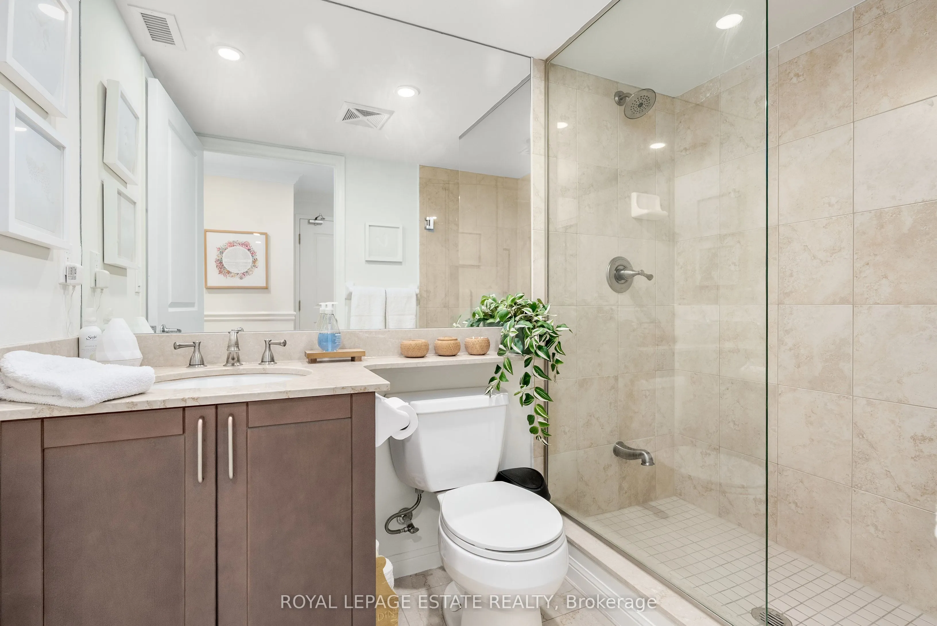 900 Mount Pleasant Road, #313