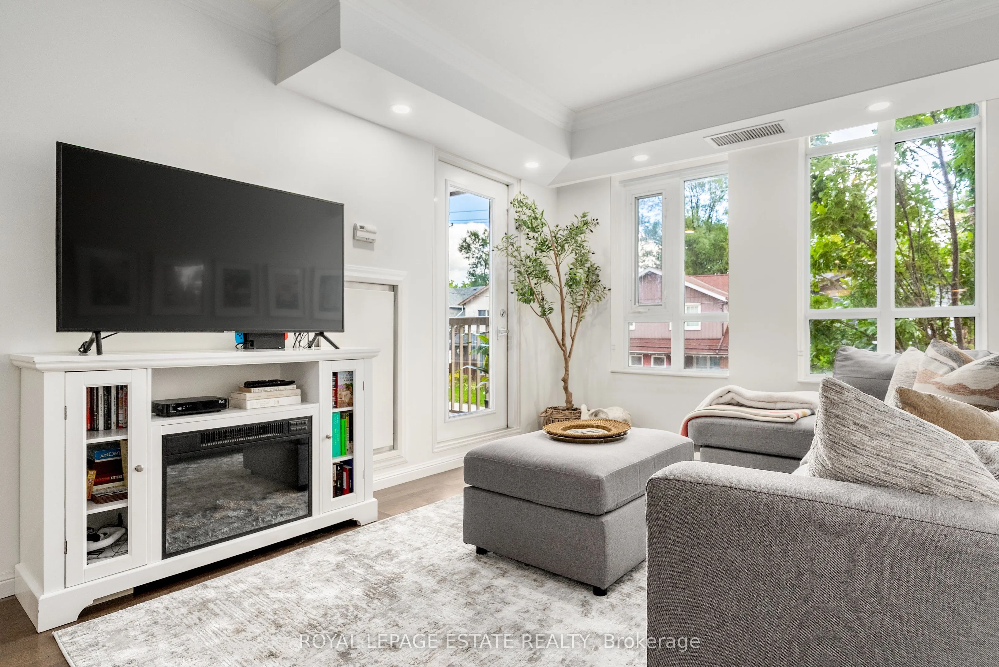 900 Mount Pleasant Road, #313