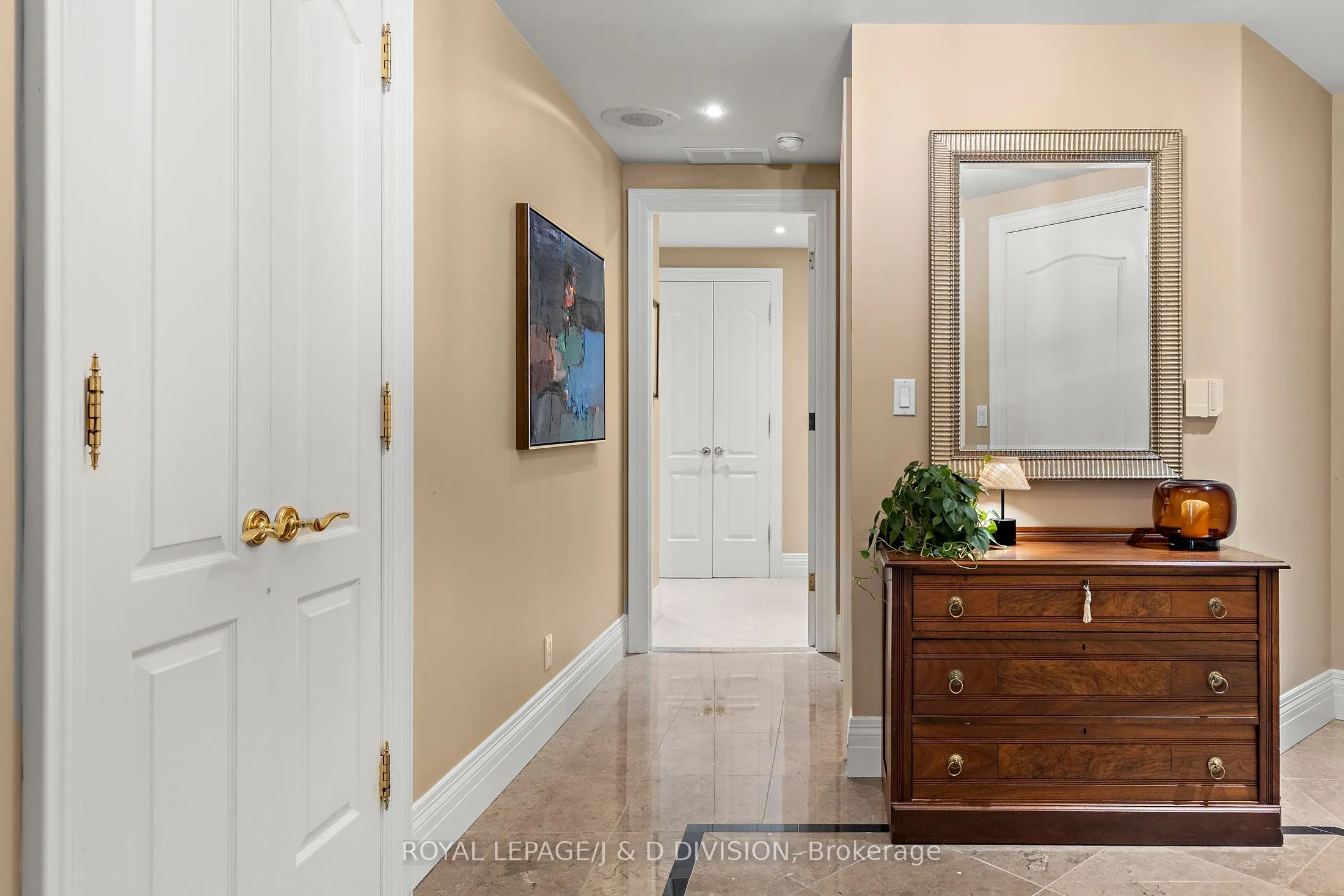 33 Delisle Avenue, #303