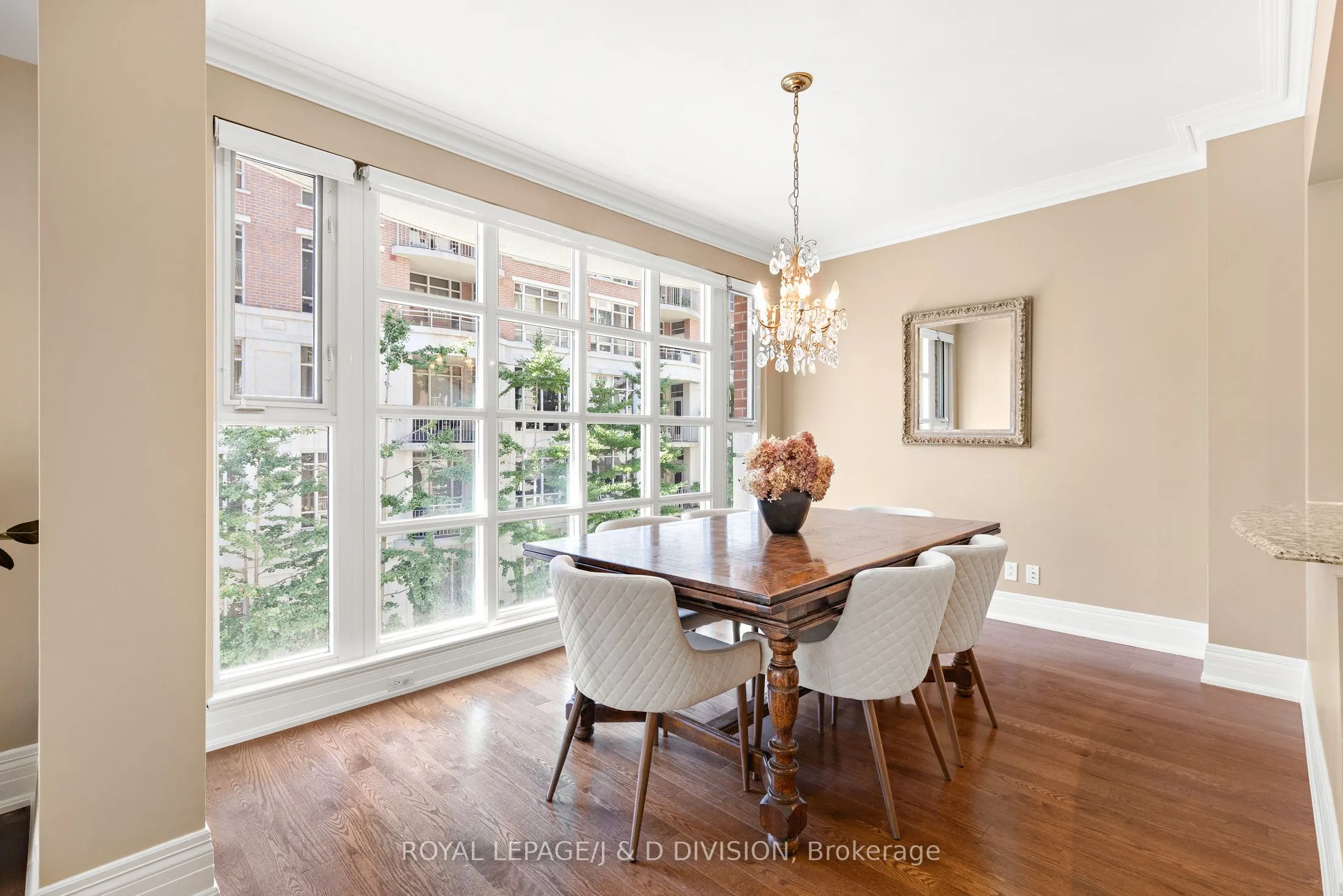 33 Delisle Avenue, #303