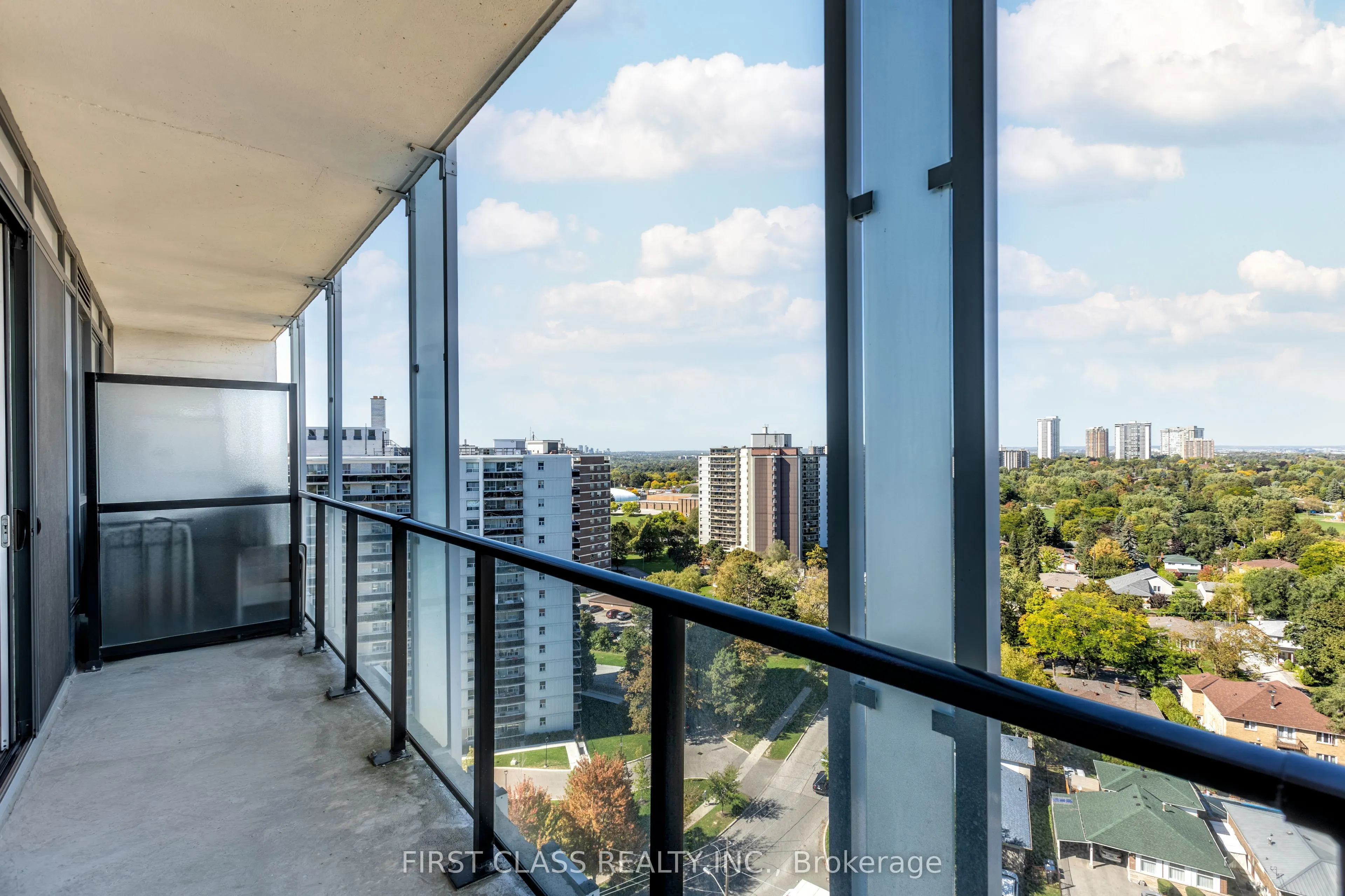 128 Fairview Mall Drive, #1406