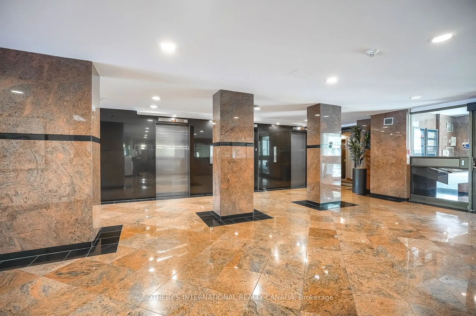 3000 Bathurst Street E, #1205