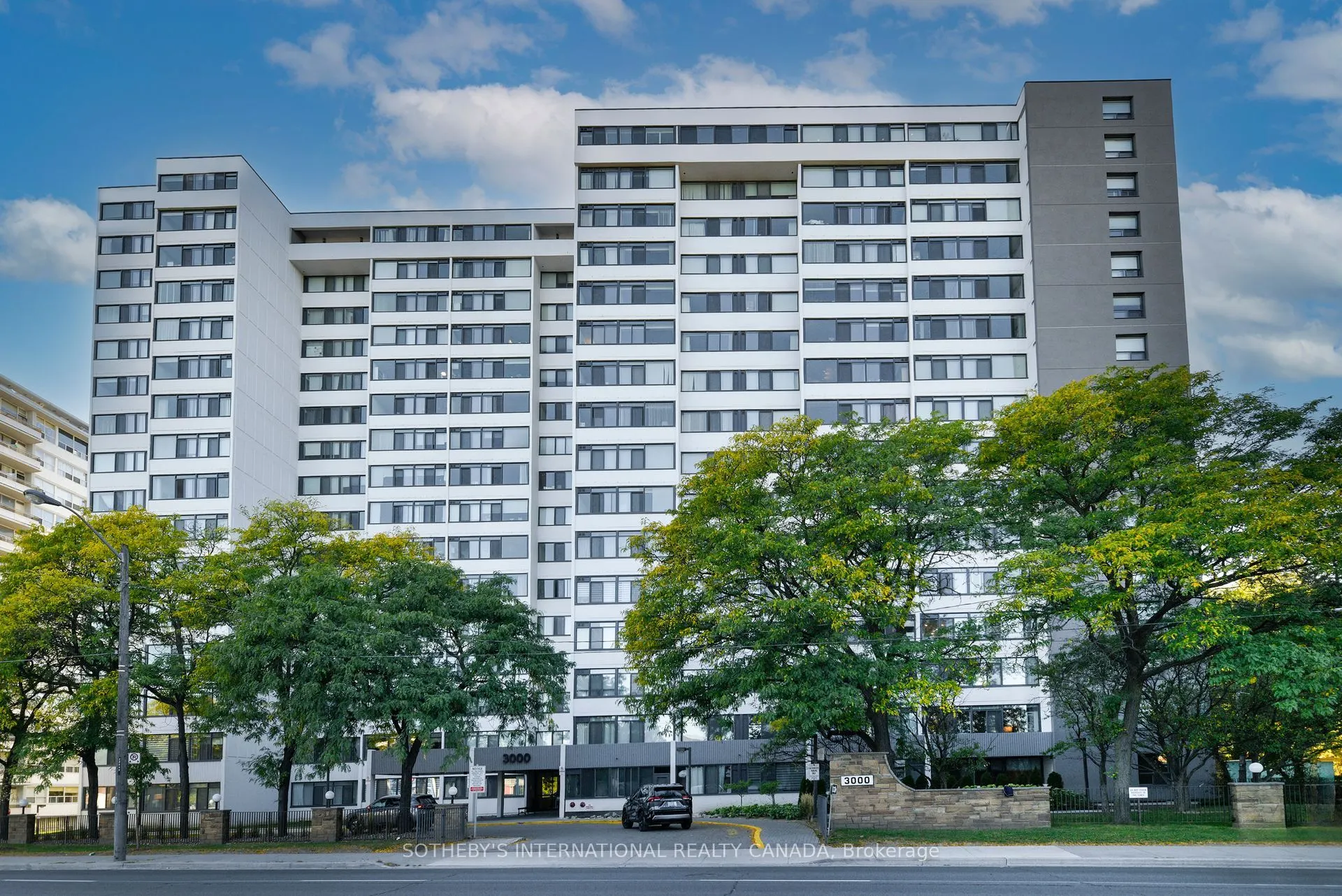 3000 Bathurst Street E, #1205