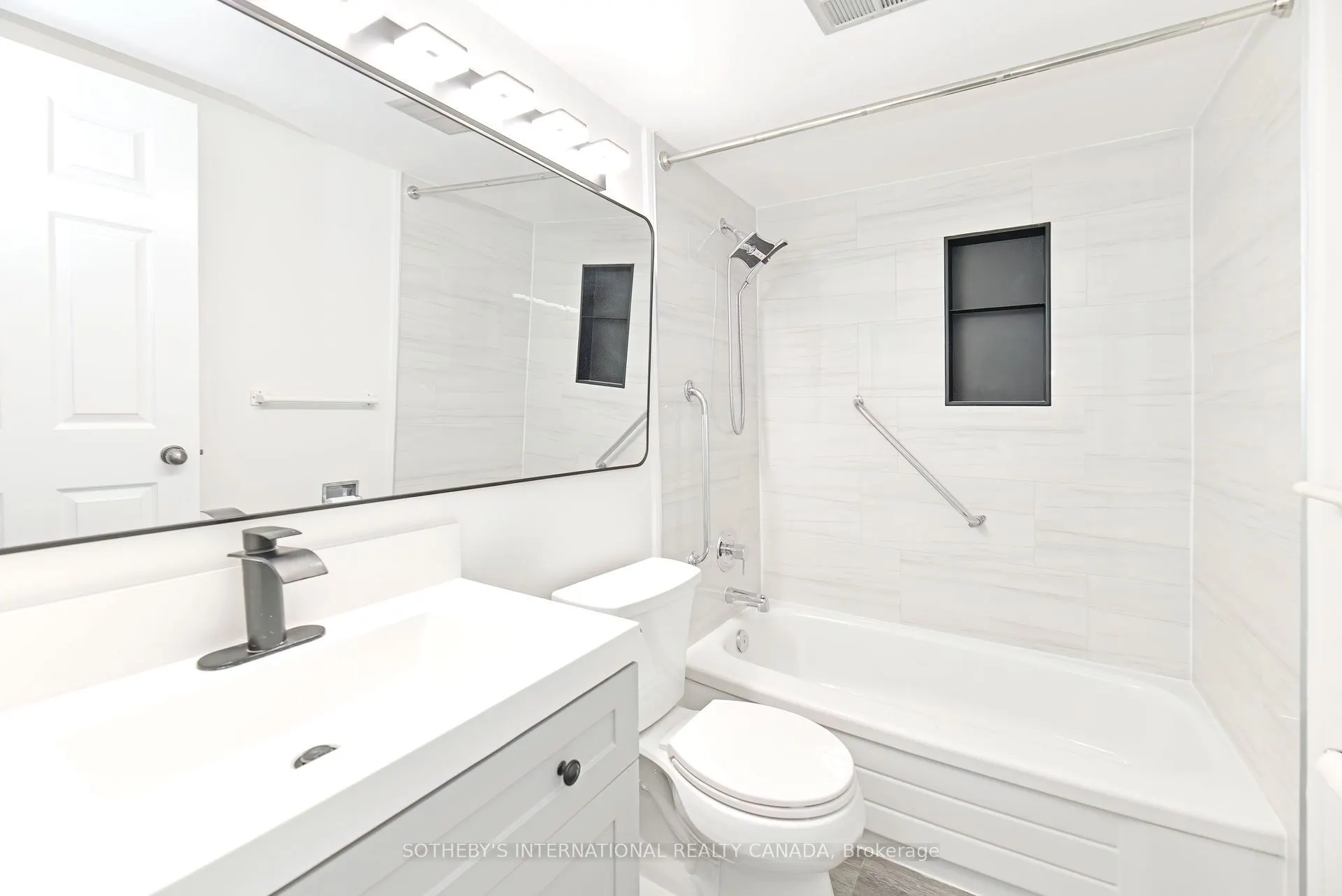 3000 Bathurst Street E, #1205