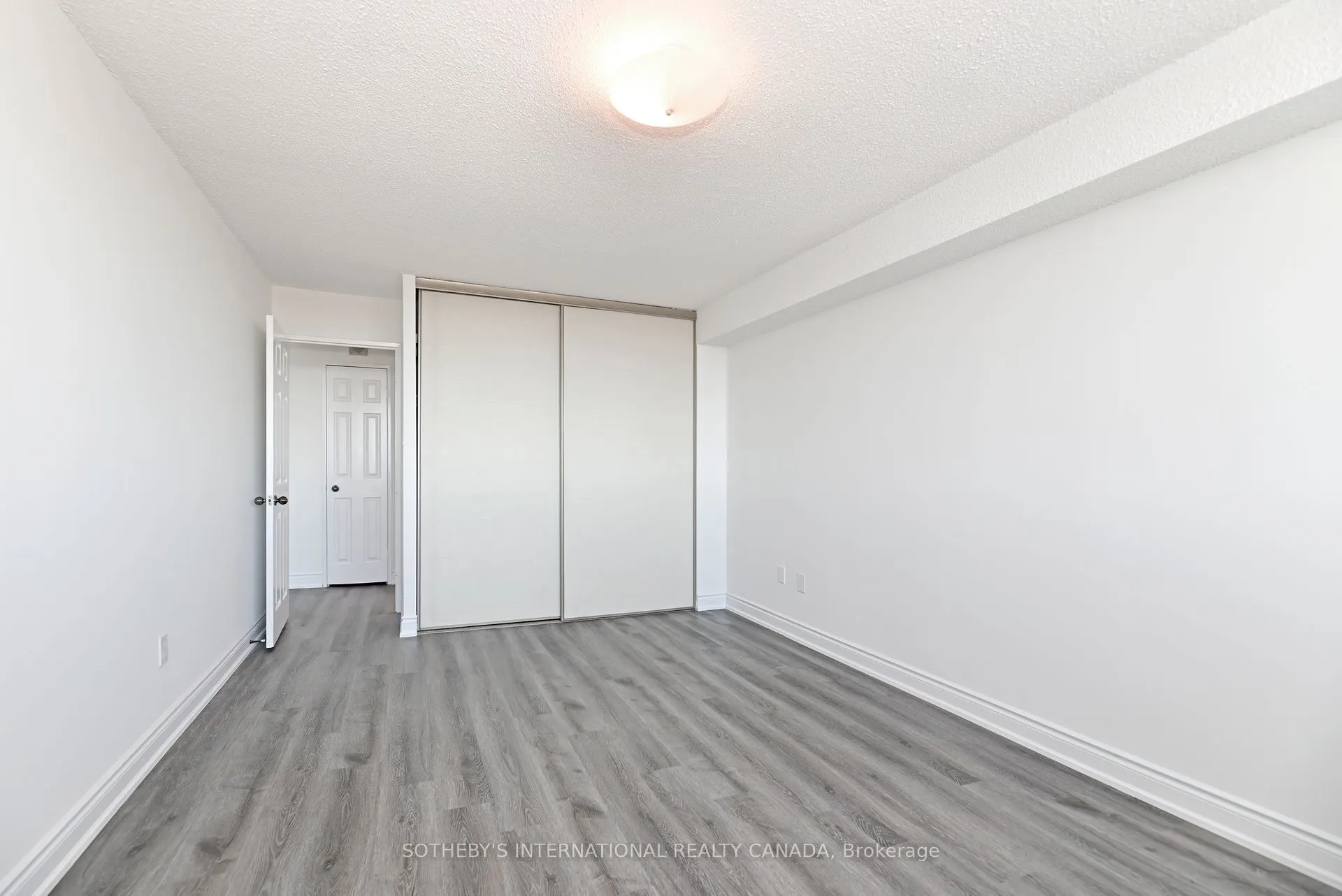 3000 Bathurst Street E, #1205