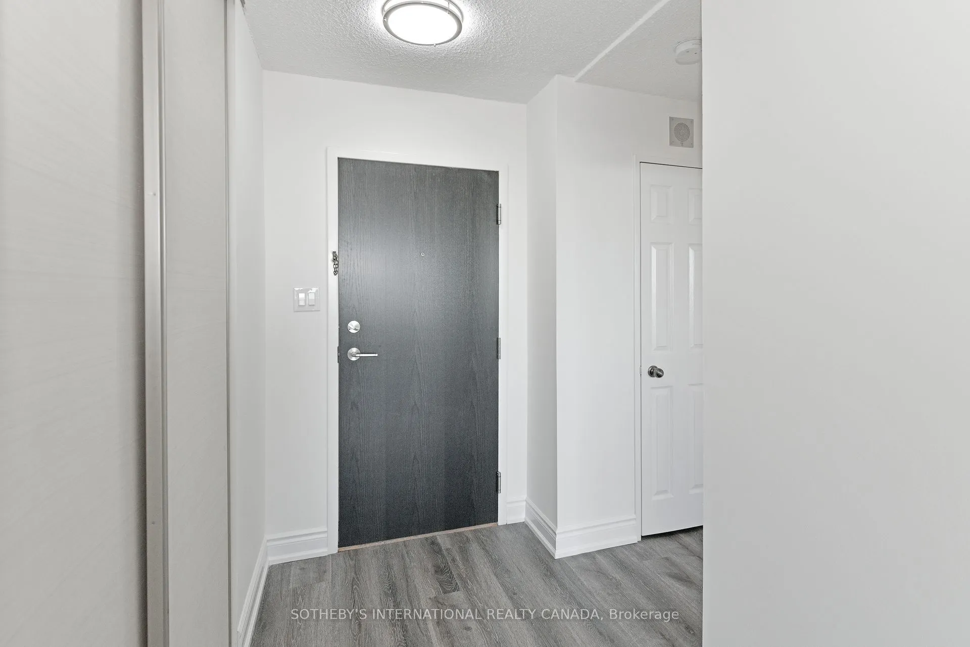 3000 Bathurst Street E, #1205
