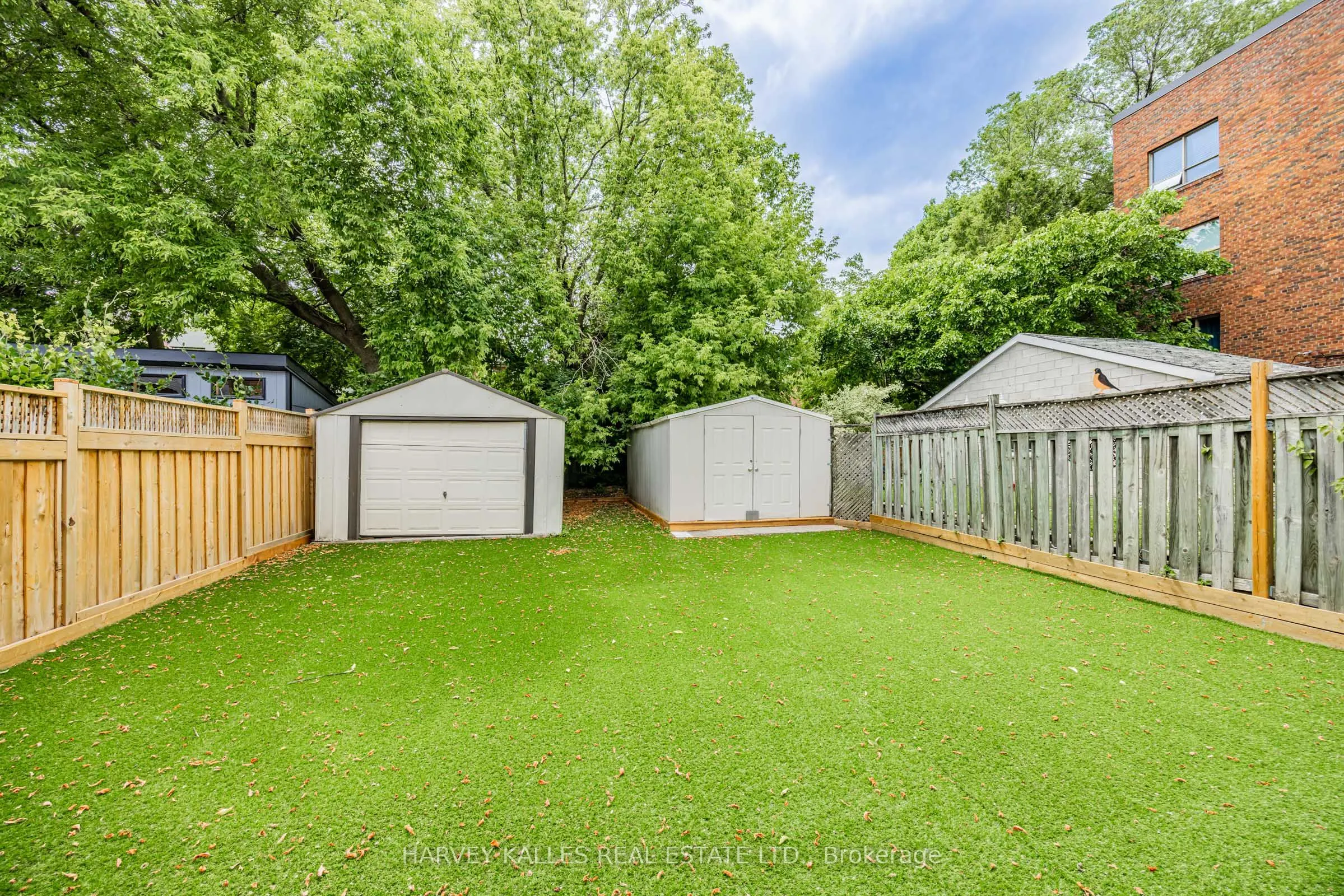 1836 Bathurst Street