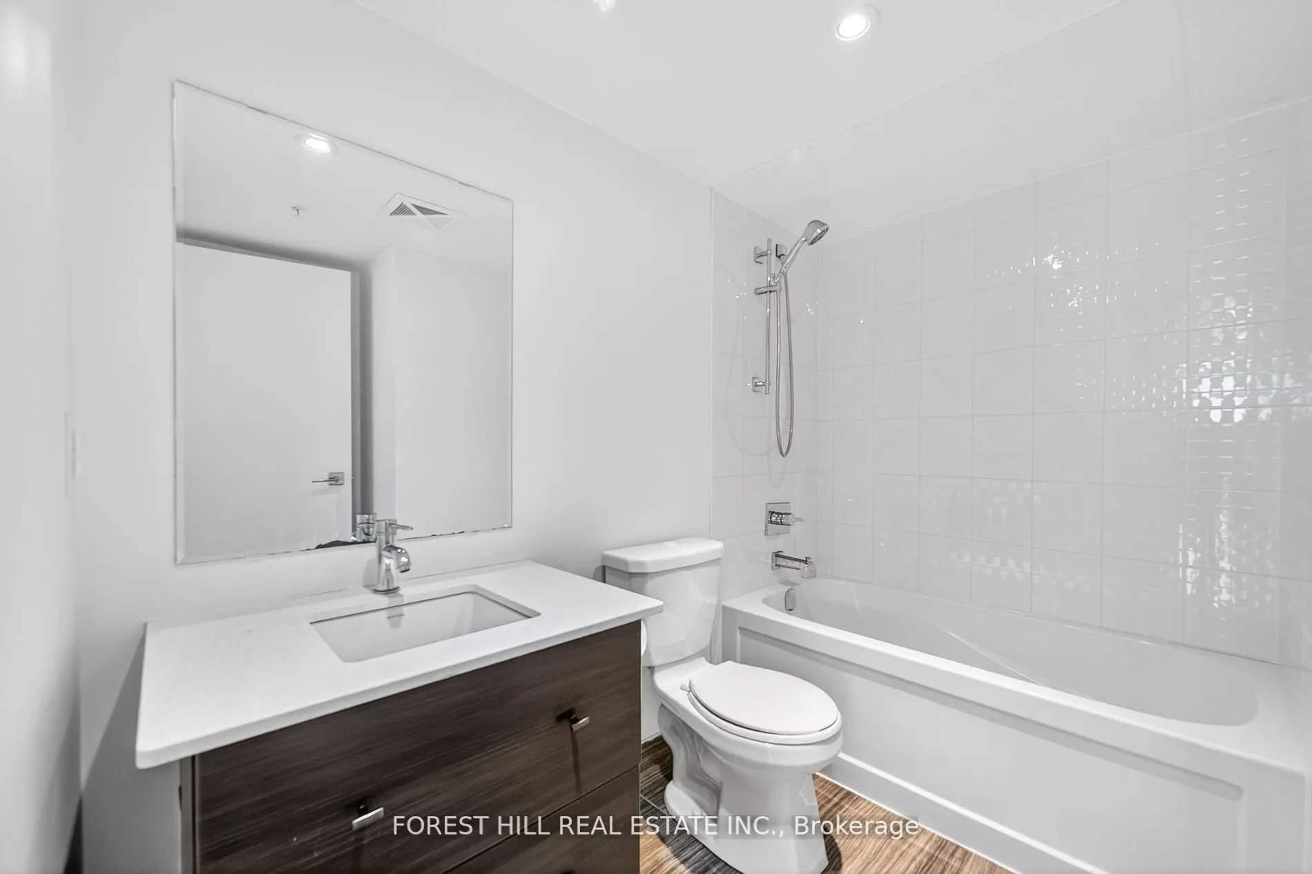 565 Wilson Avenue, #W1204