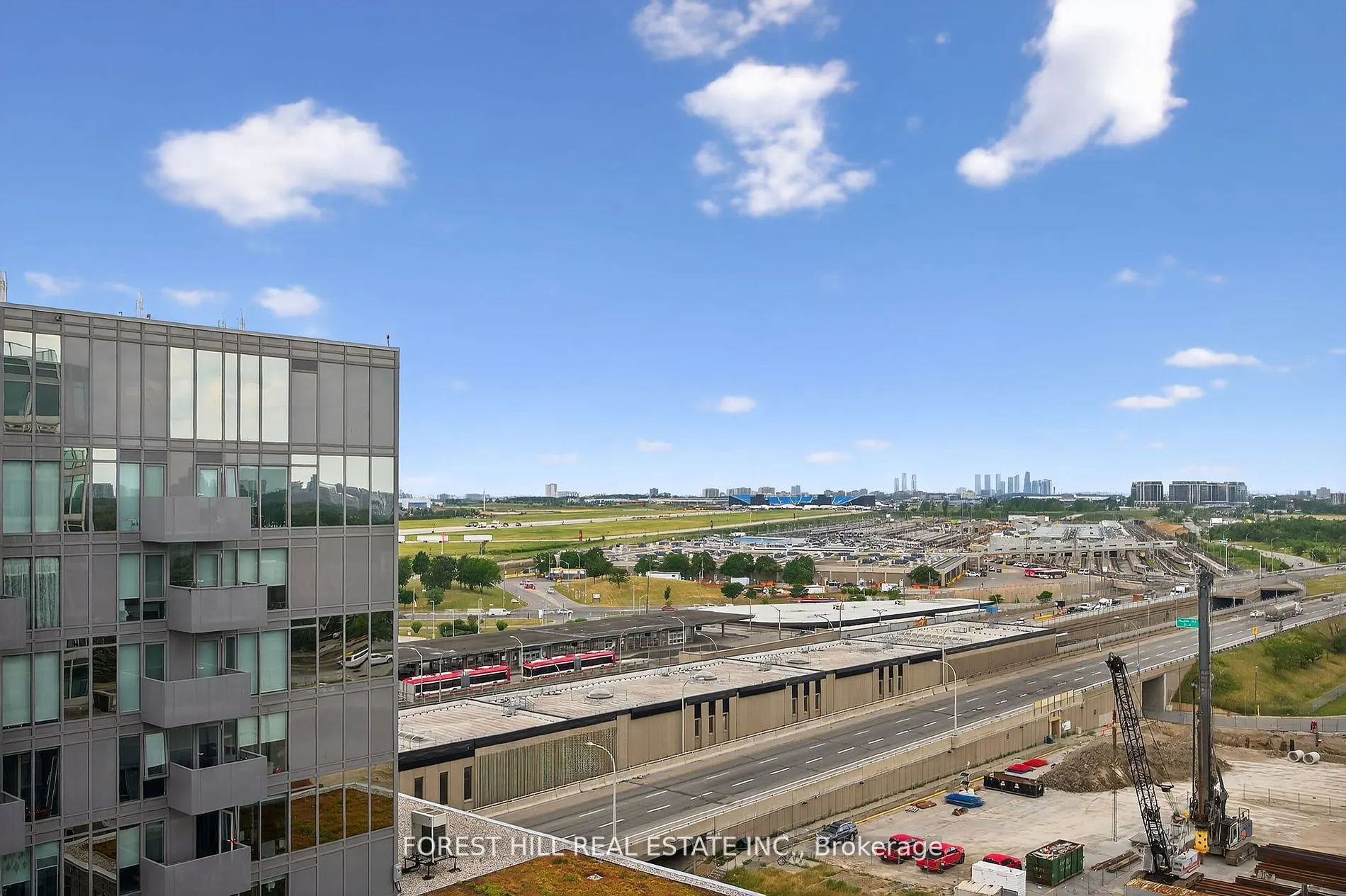 565 Wilson Avenue, #W1204