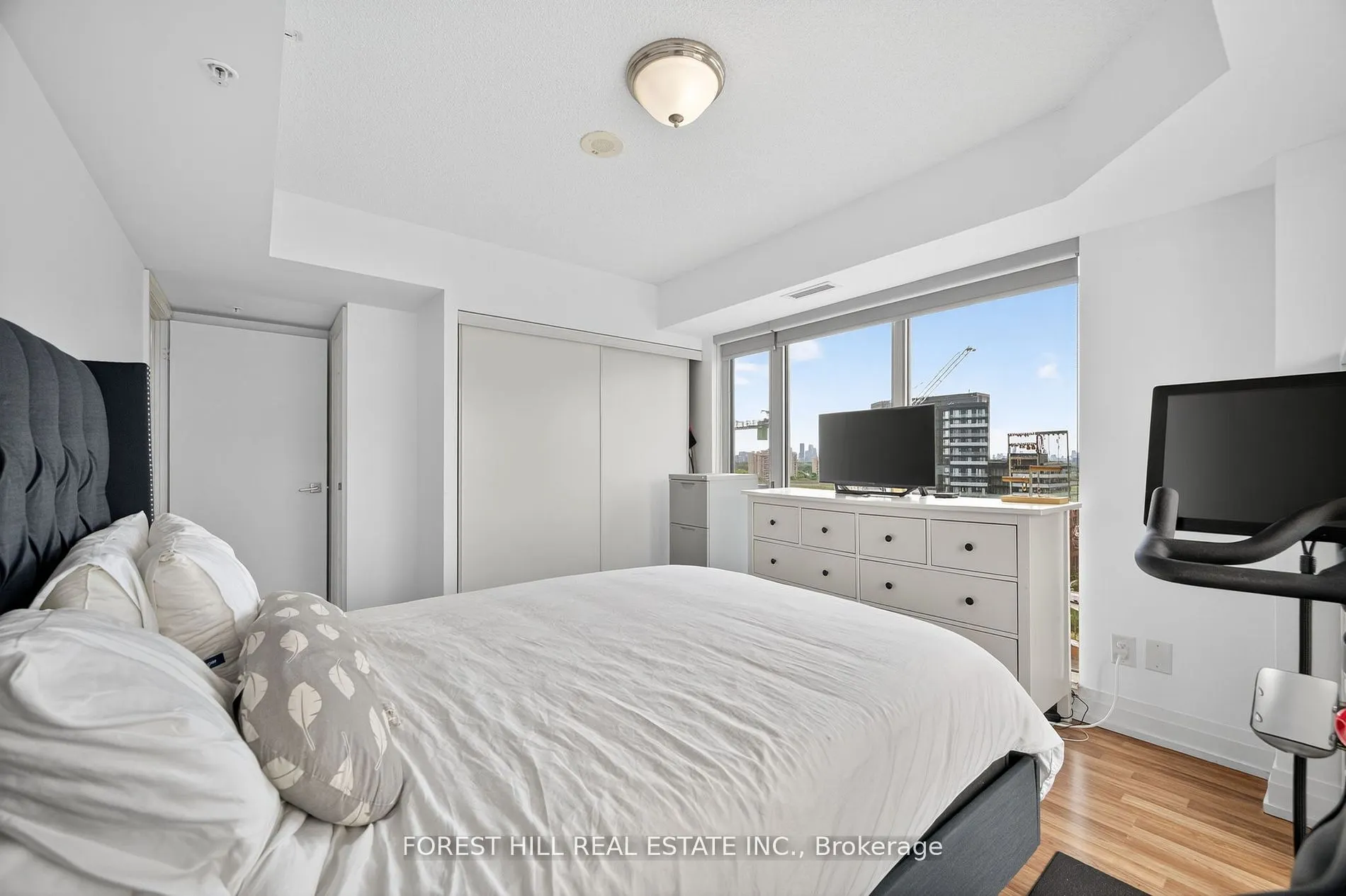 565 Wilson Avenue, #W1204