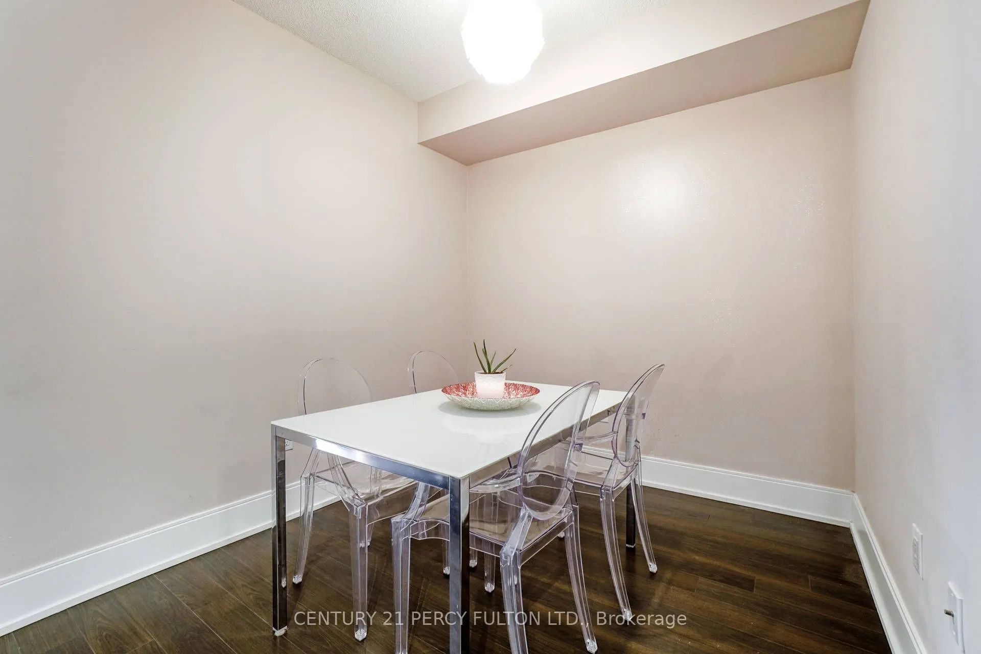 560 Front Street, #223