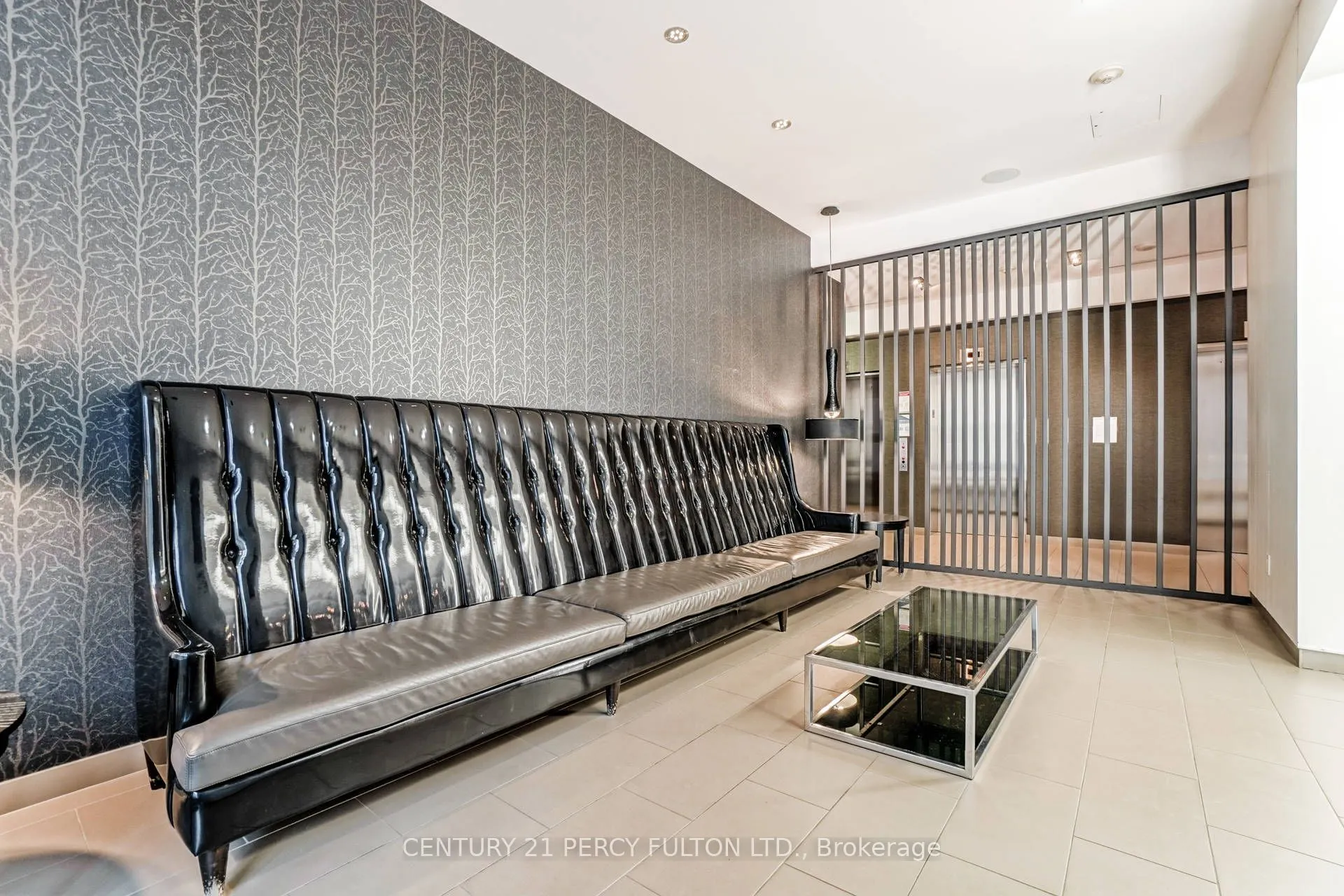 560 Front Street, #223