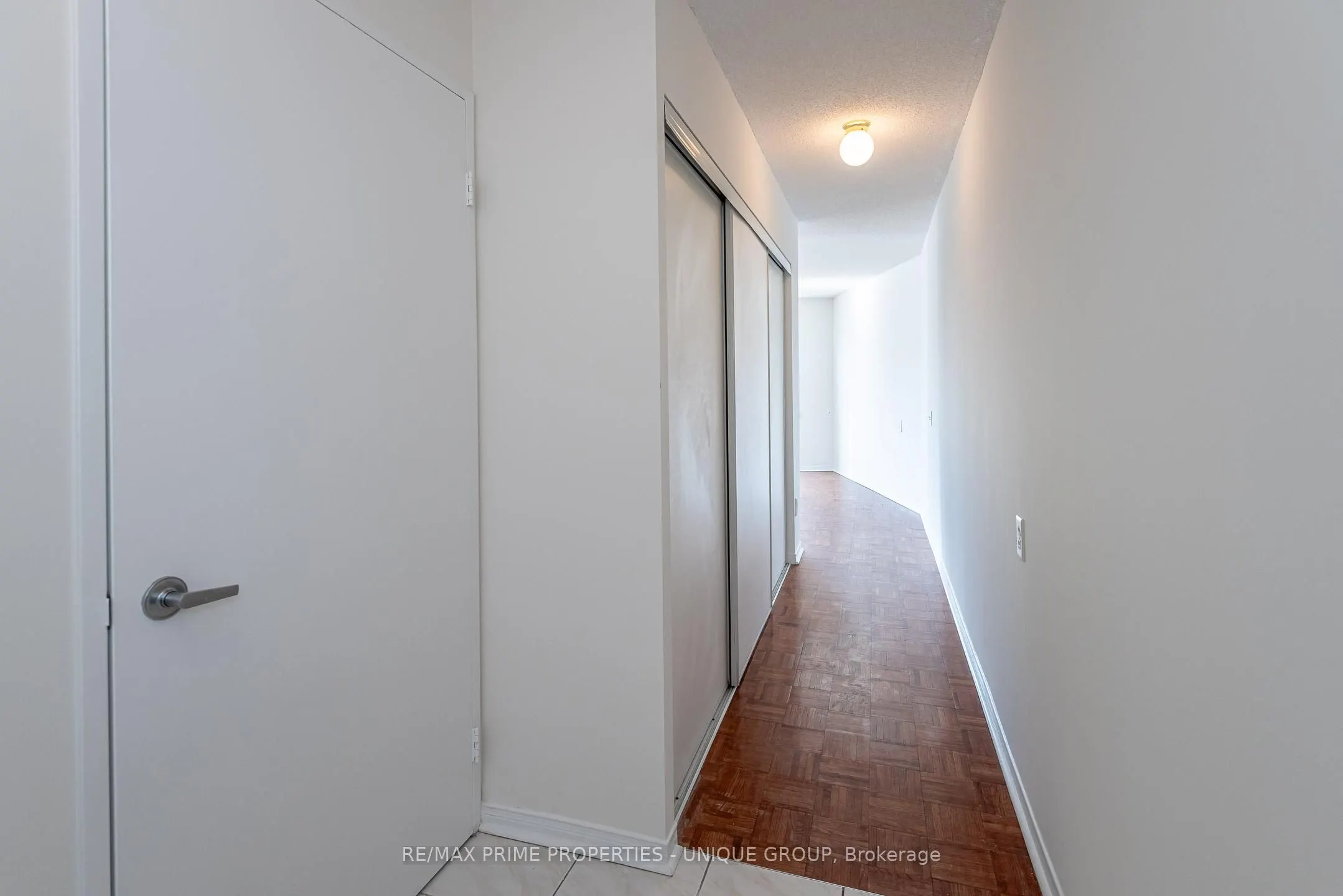 39 Parliament Street, #703